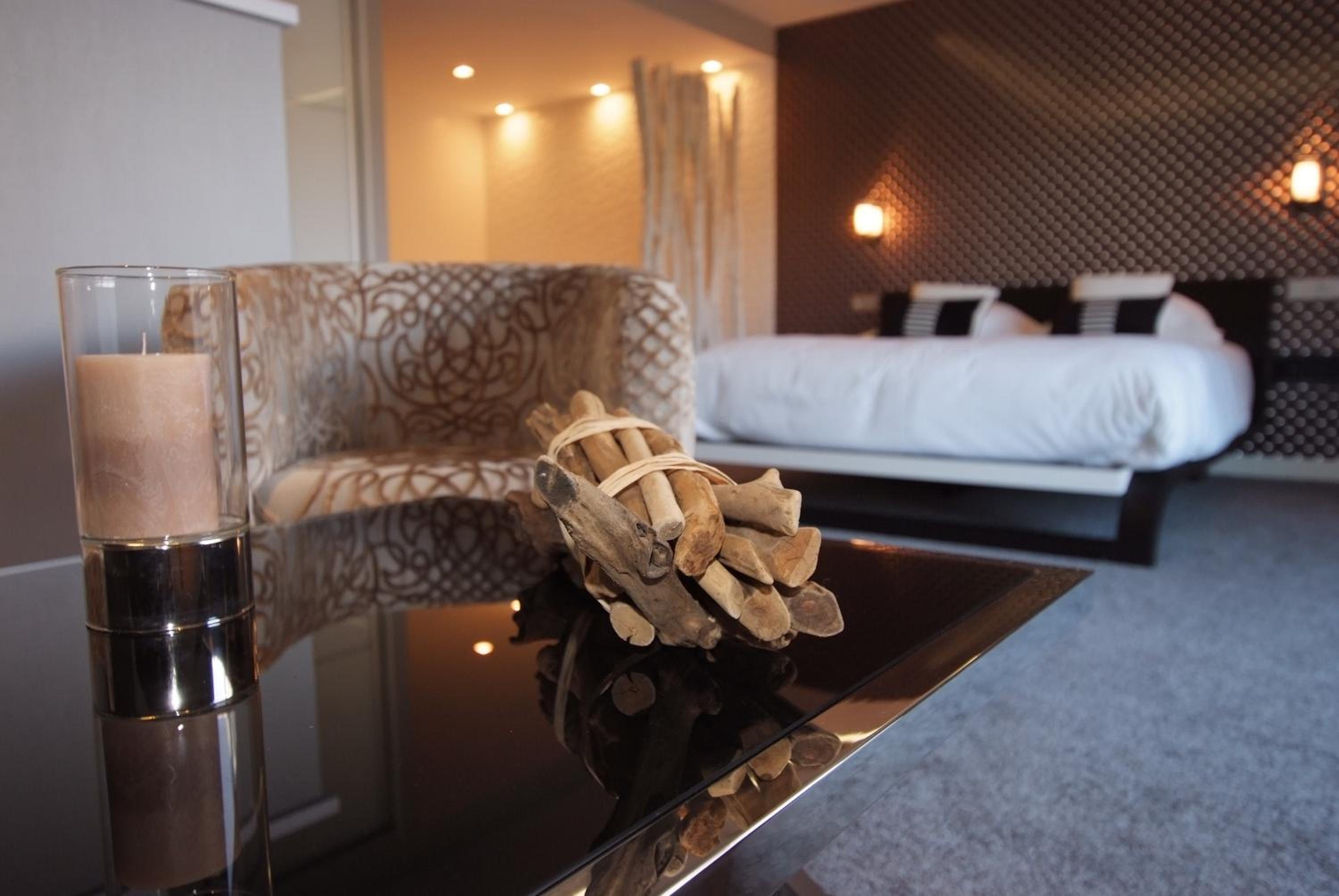 Double Room - Photo 8