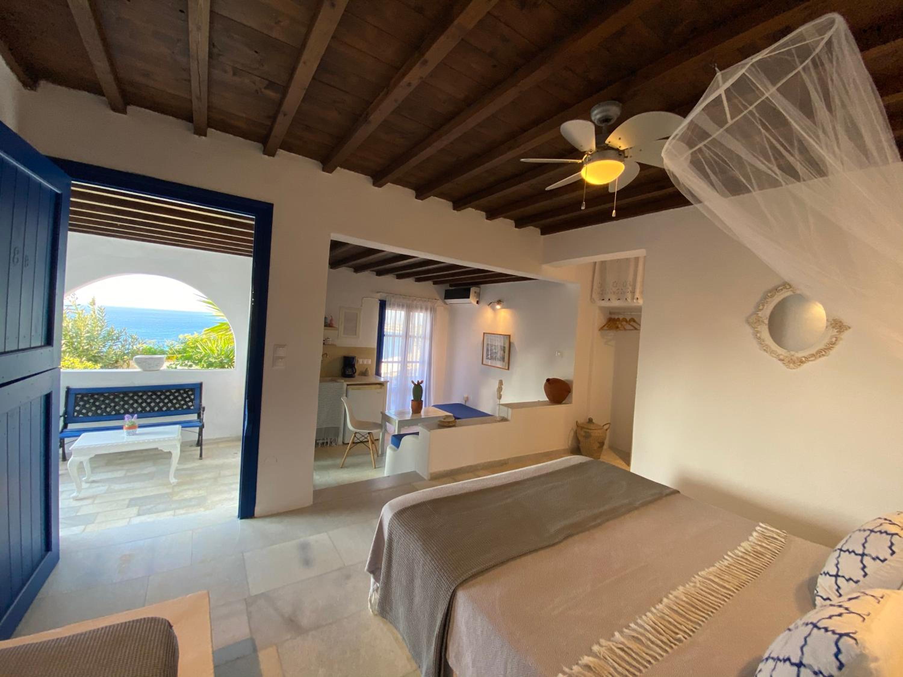 Apartment with Sea View photo 2