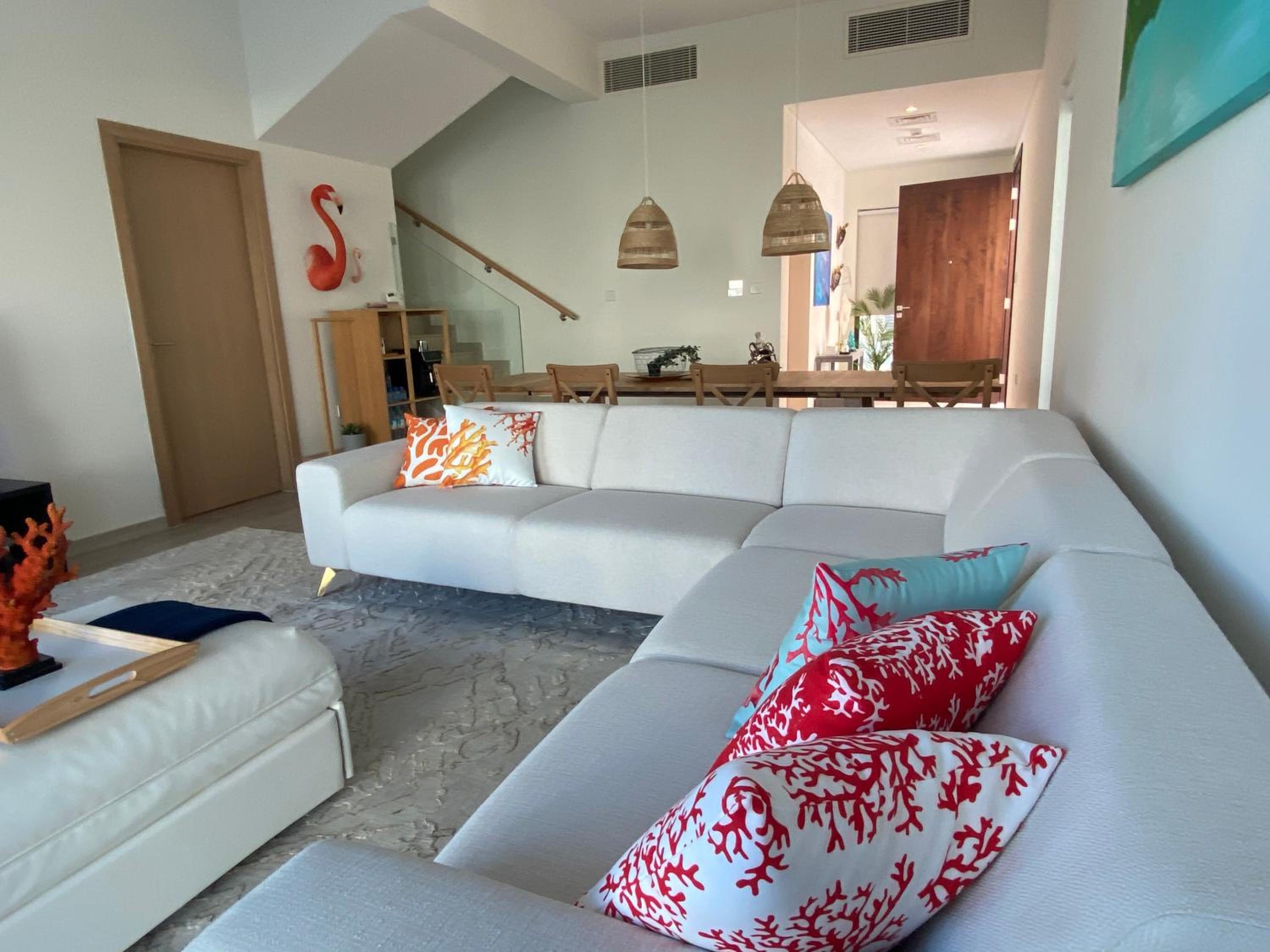 Villa photo 1