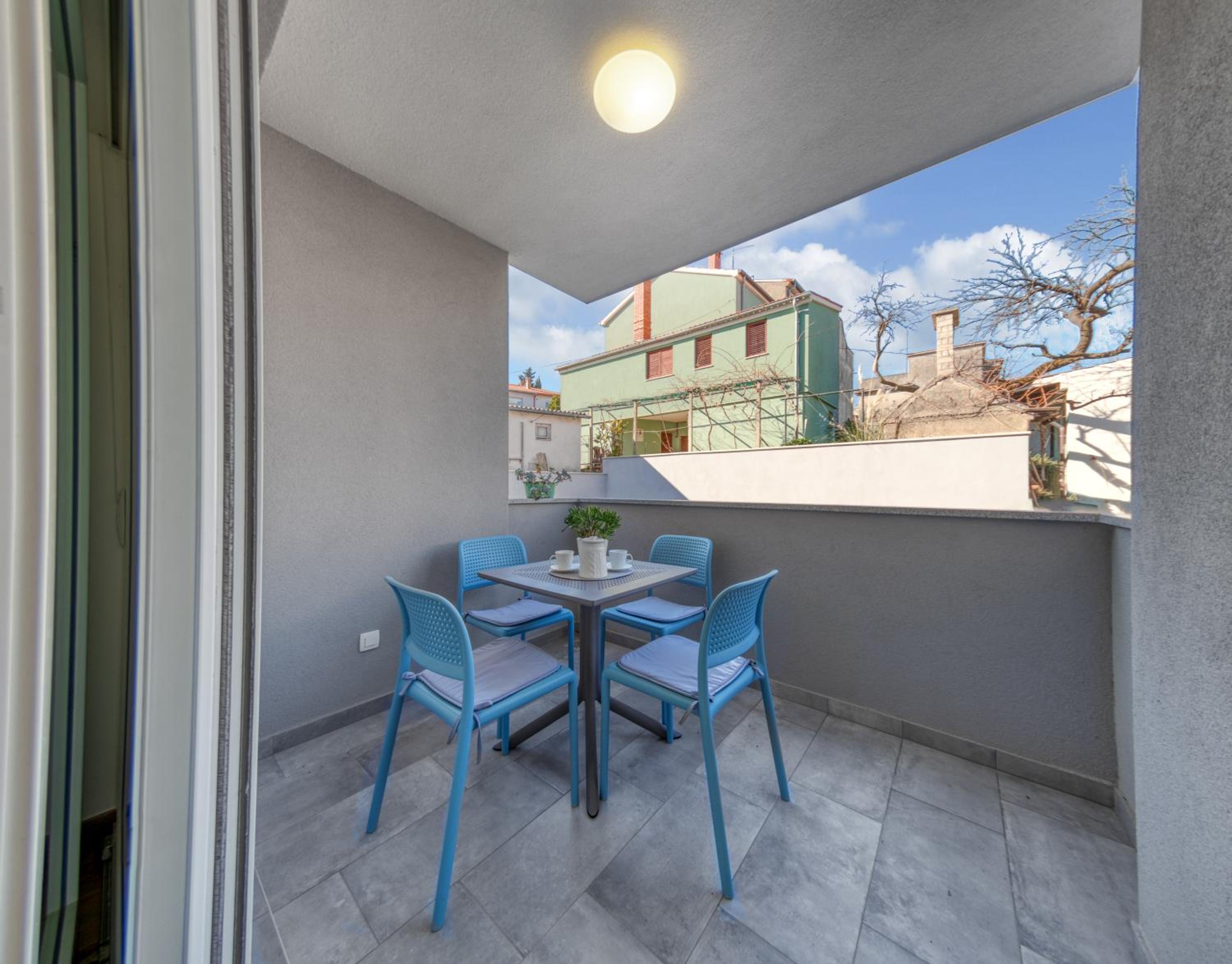 Apartment with Terrace