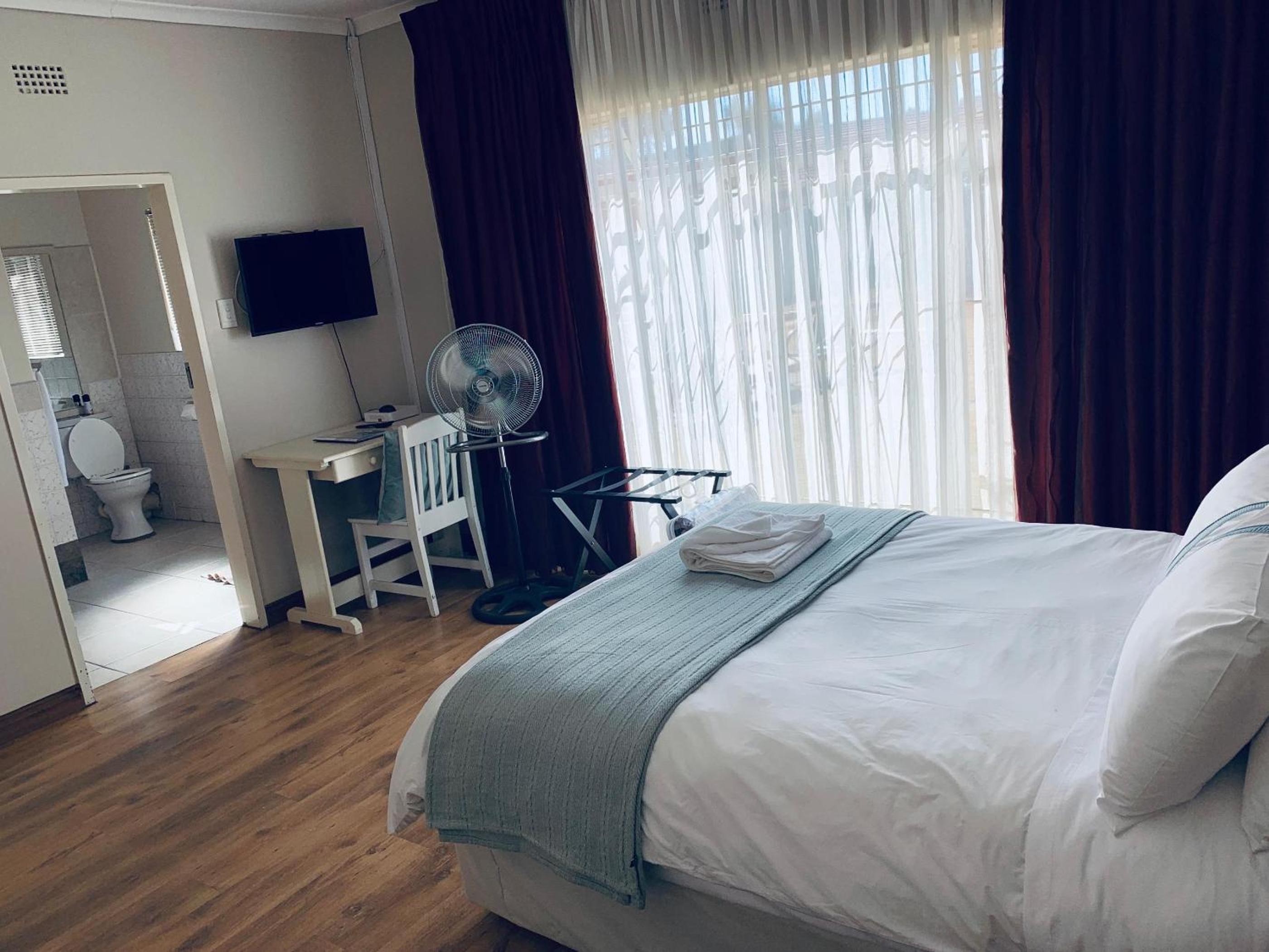 Deluxe Double Room photo 3