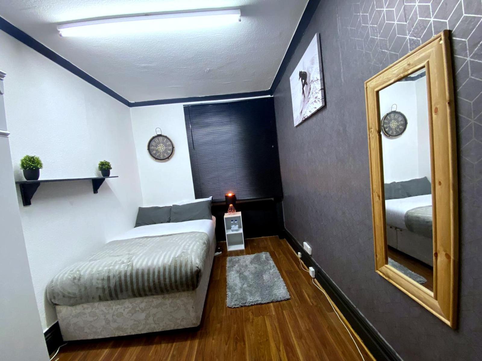 Standard Double Room photo 2