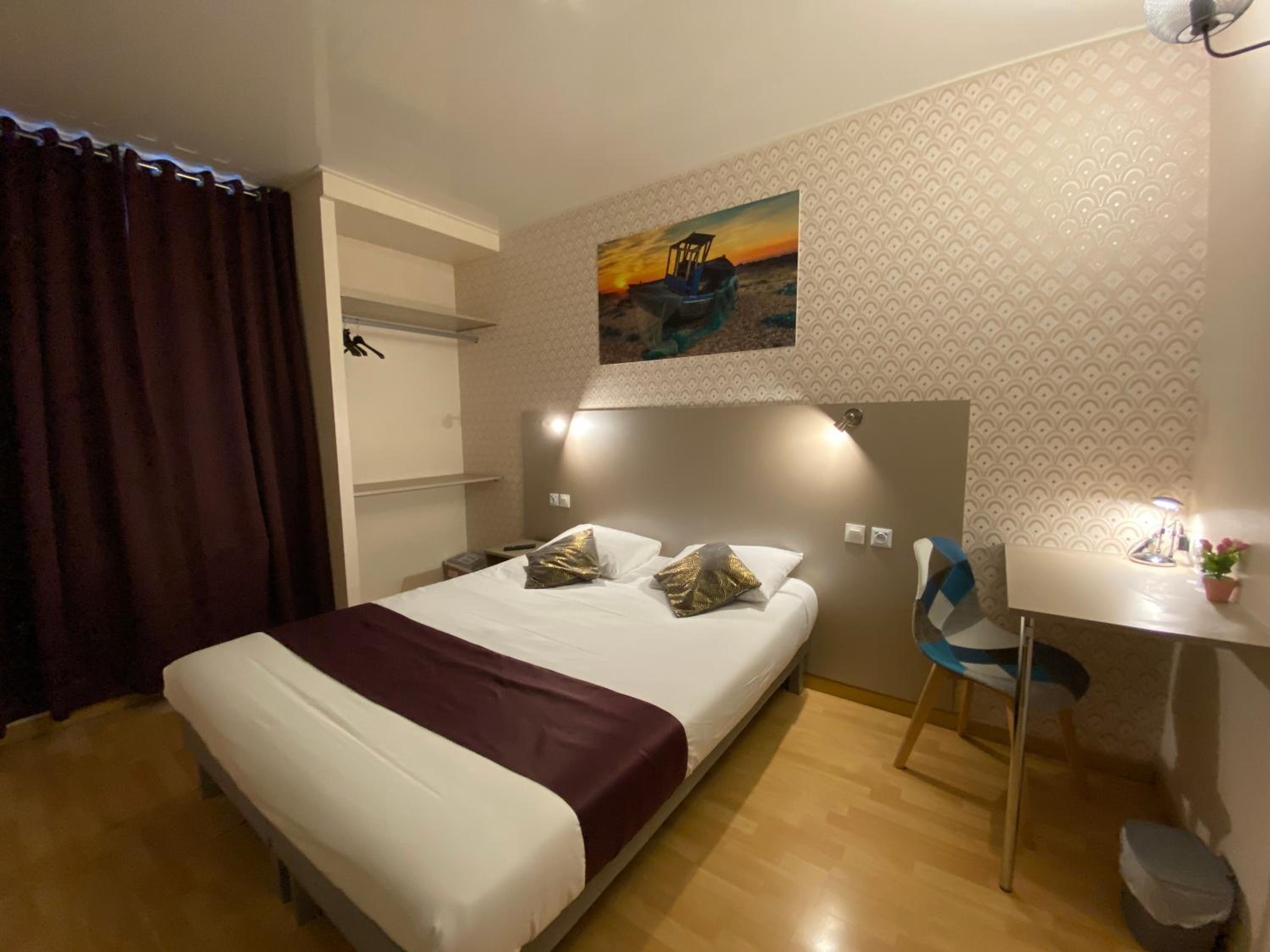 Double Room - Photo 3