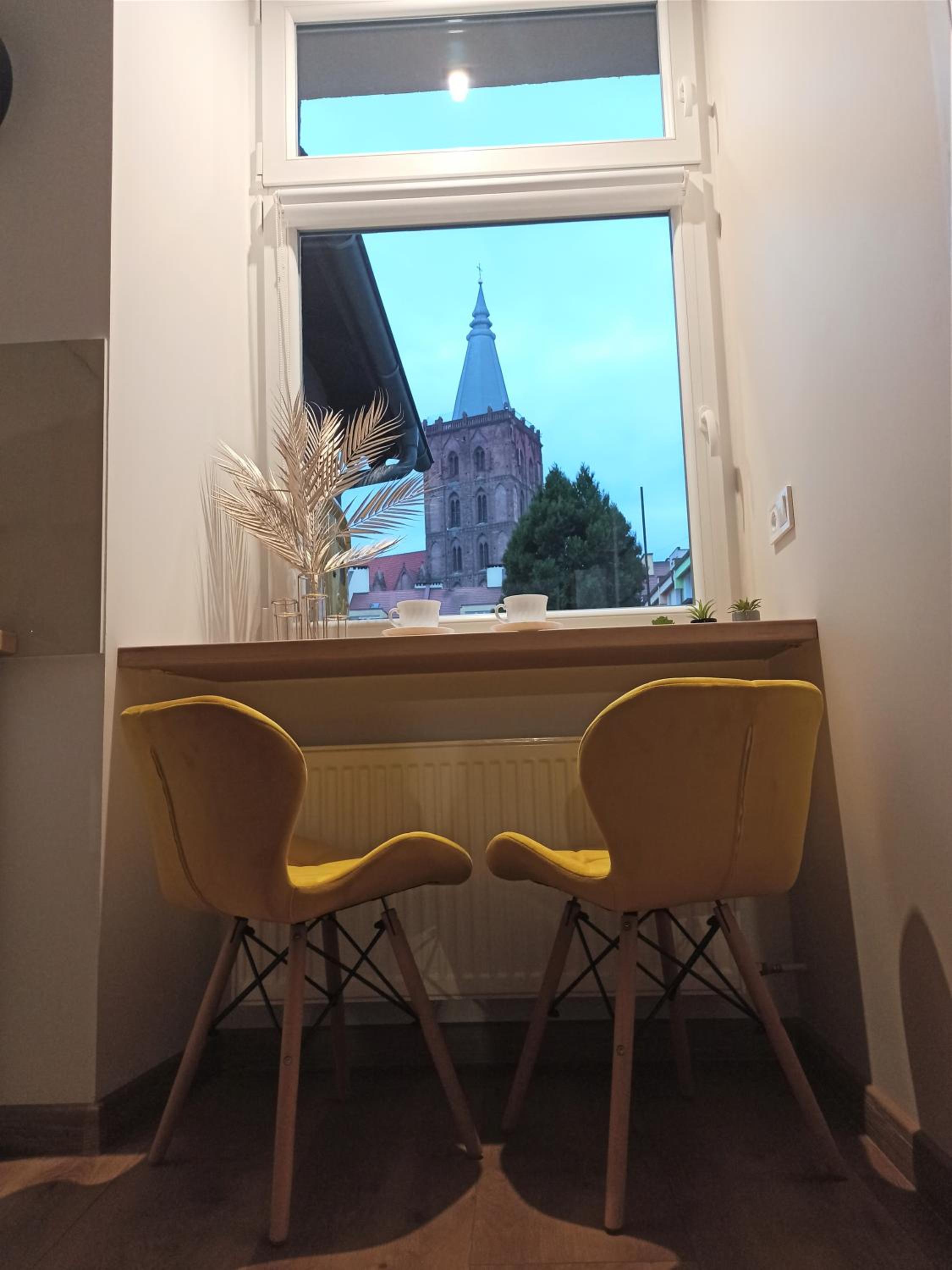 One-Bedroom Apartment - Photo 6
