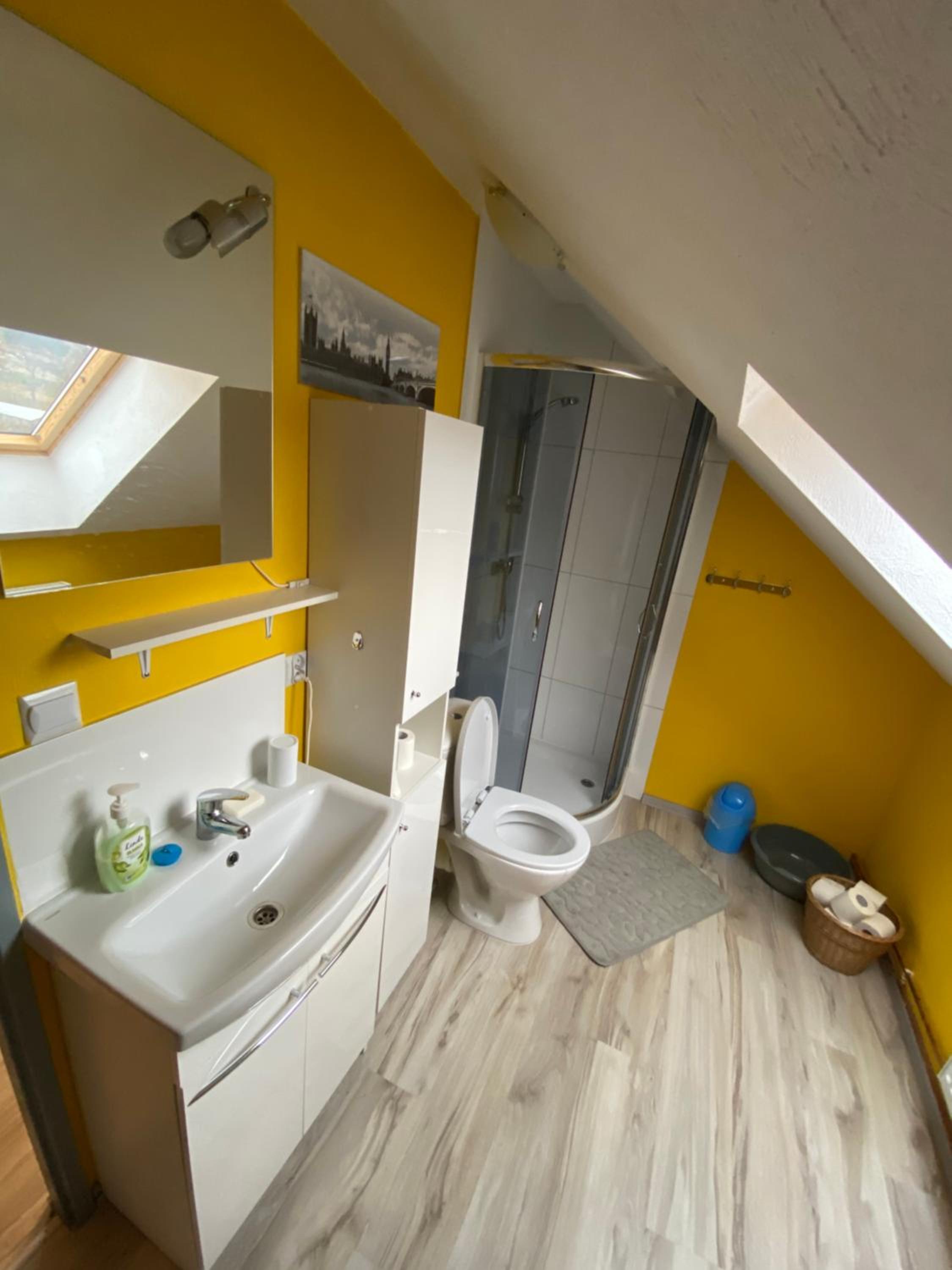 Two-Bedroom Apartment - Photo 6