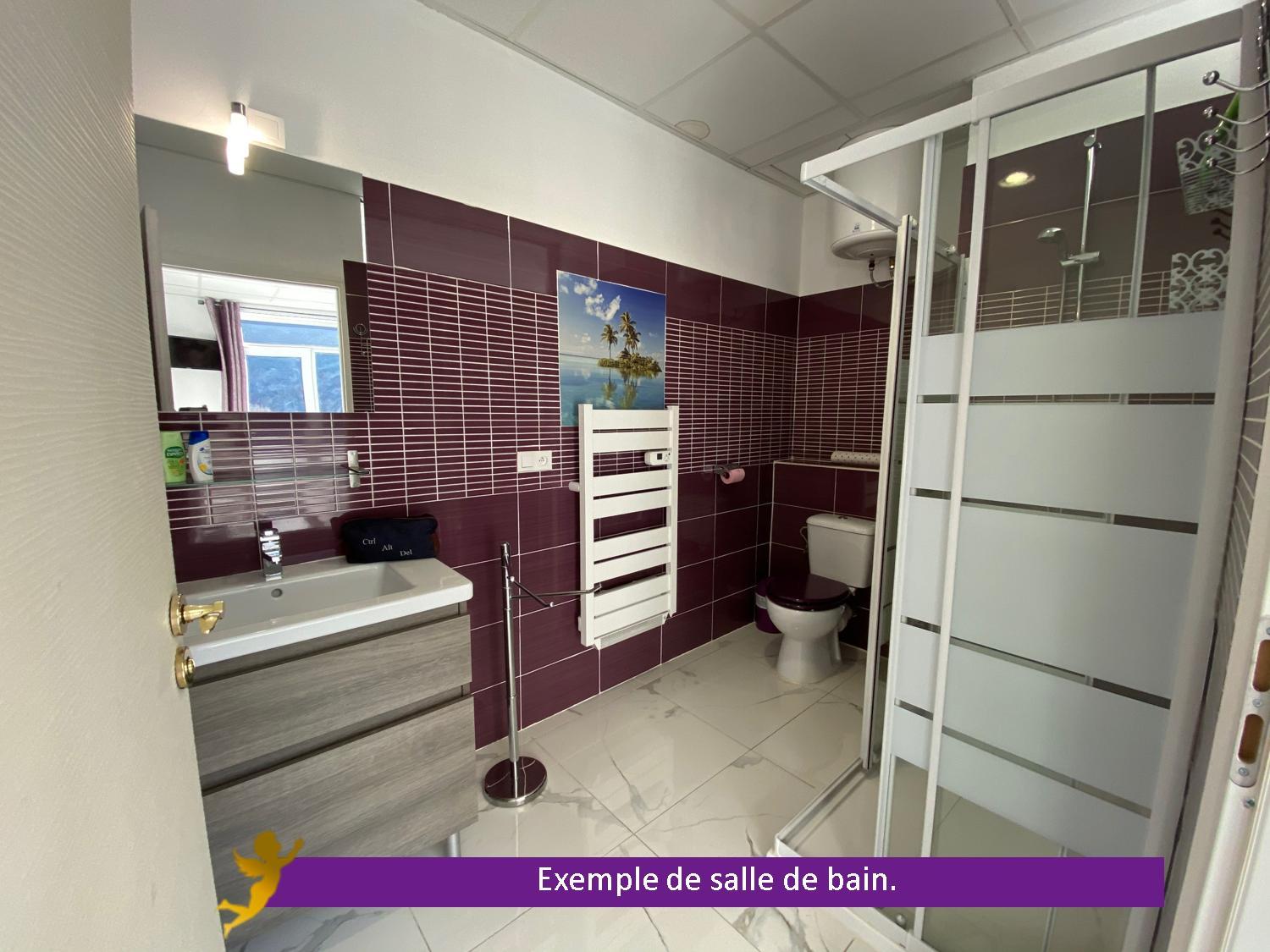 Apartment with Balcony - Photo 17