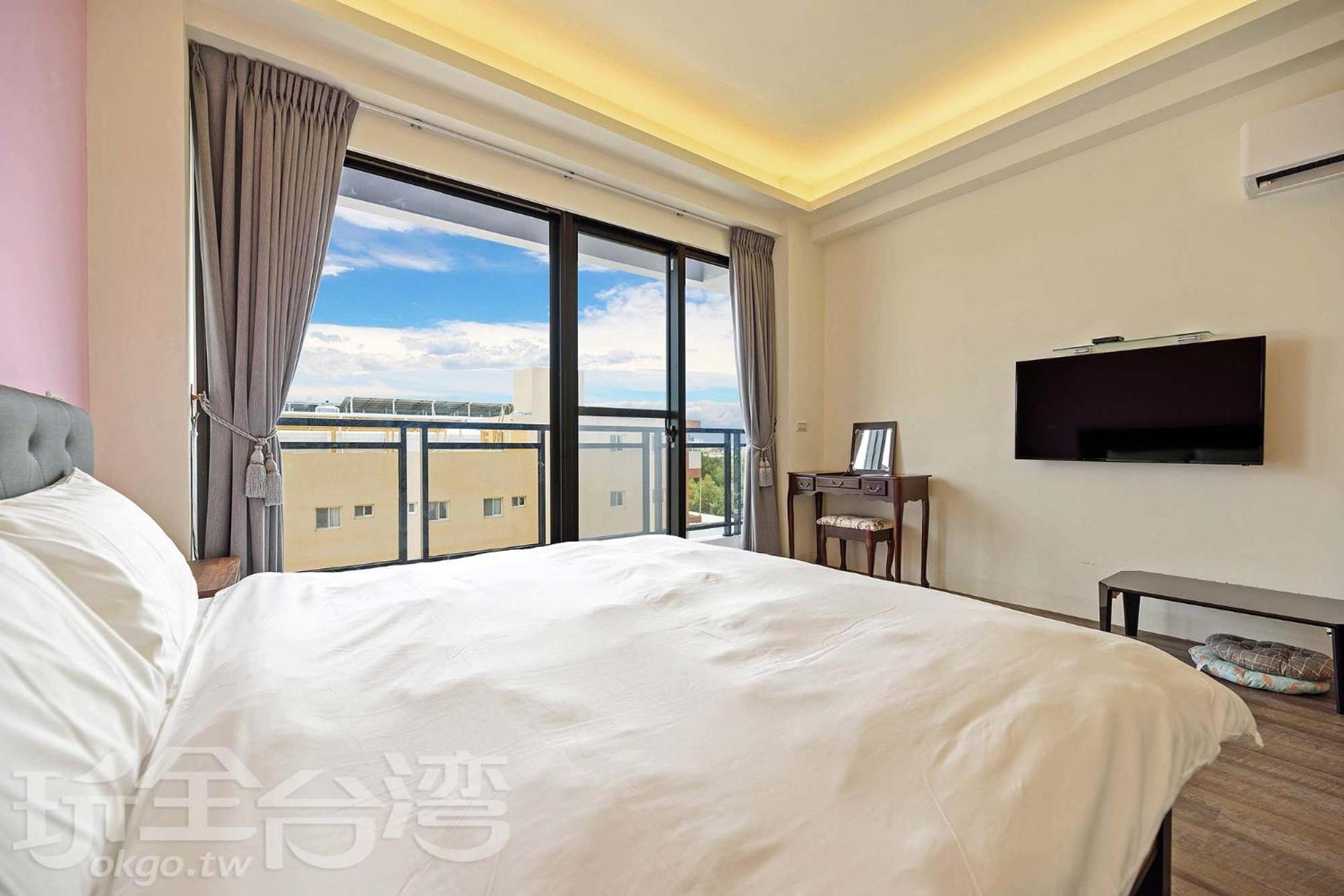 Double Room with Balcony photo 2