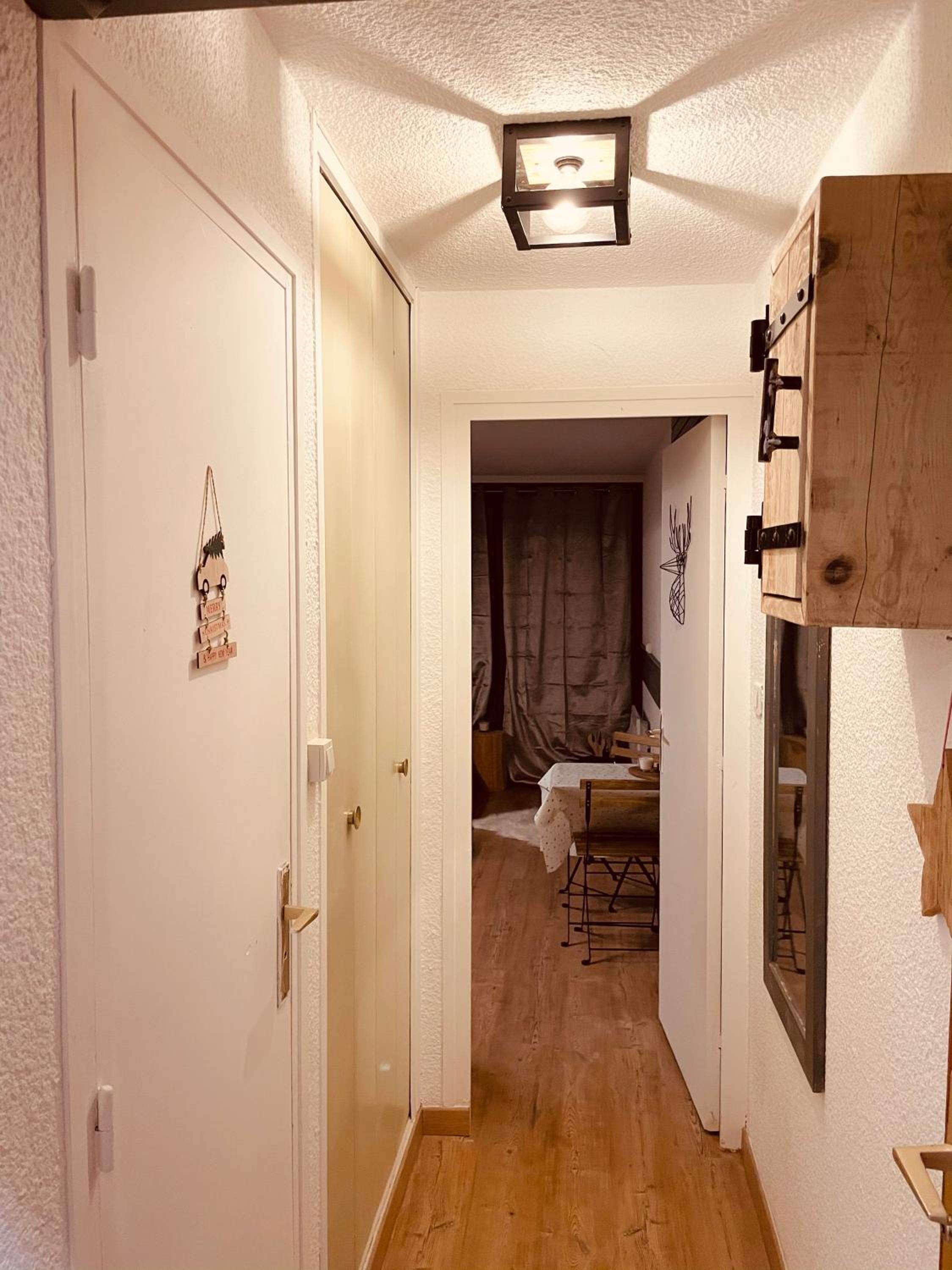 Studio Apartment photo 2