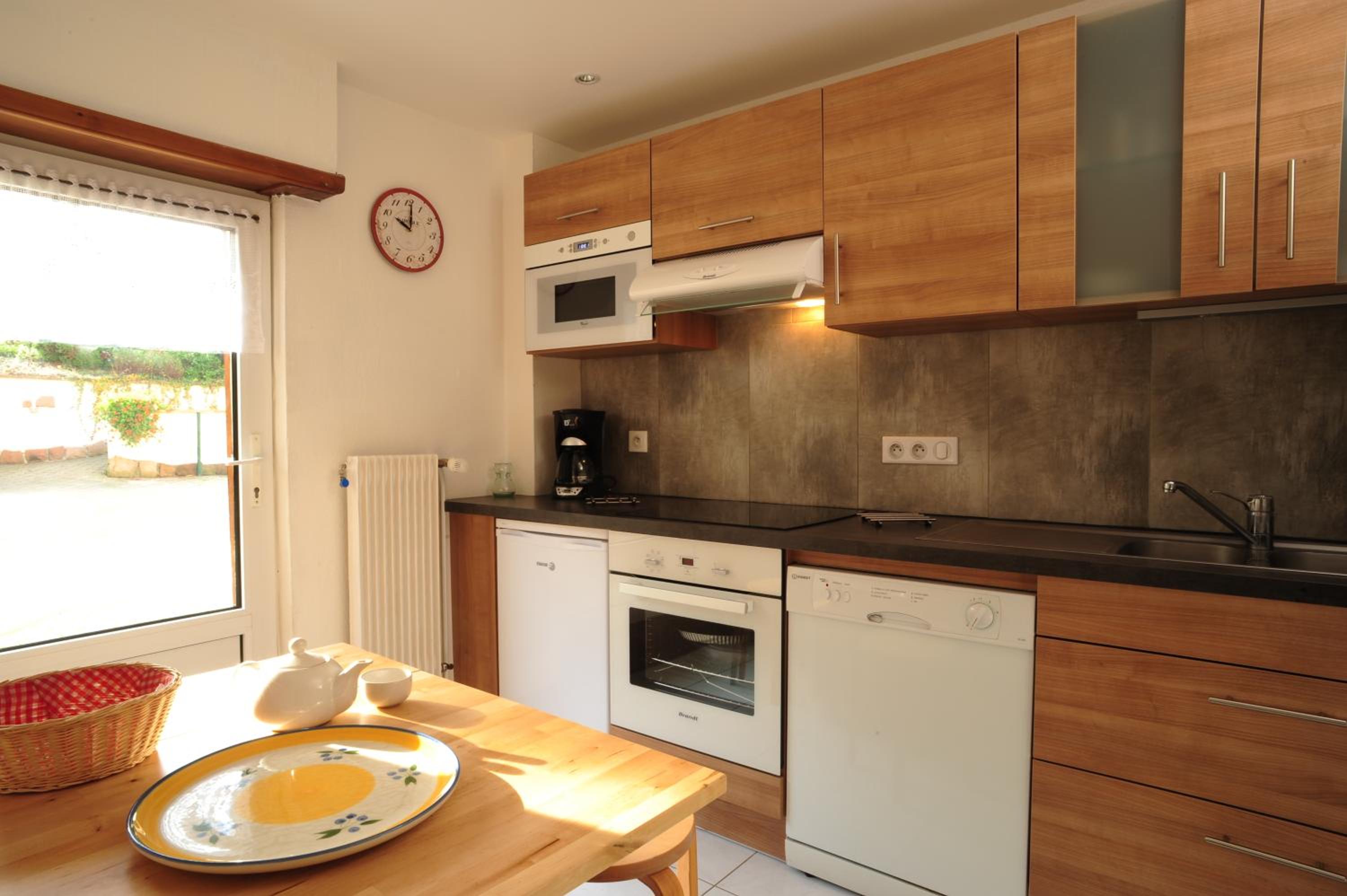 One-Bedroom House photo 2