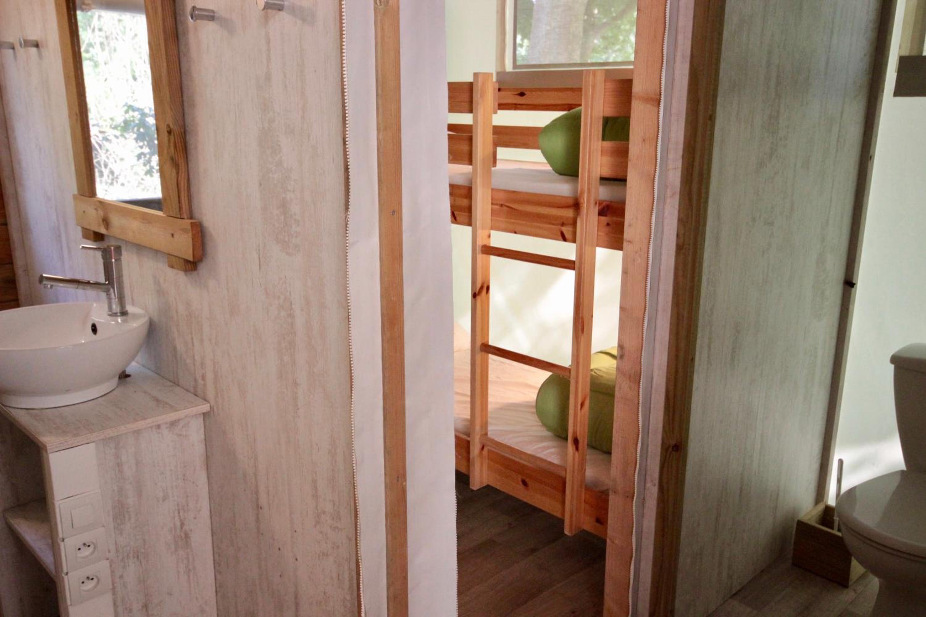 Three-Bedroom Chalet photo 3