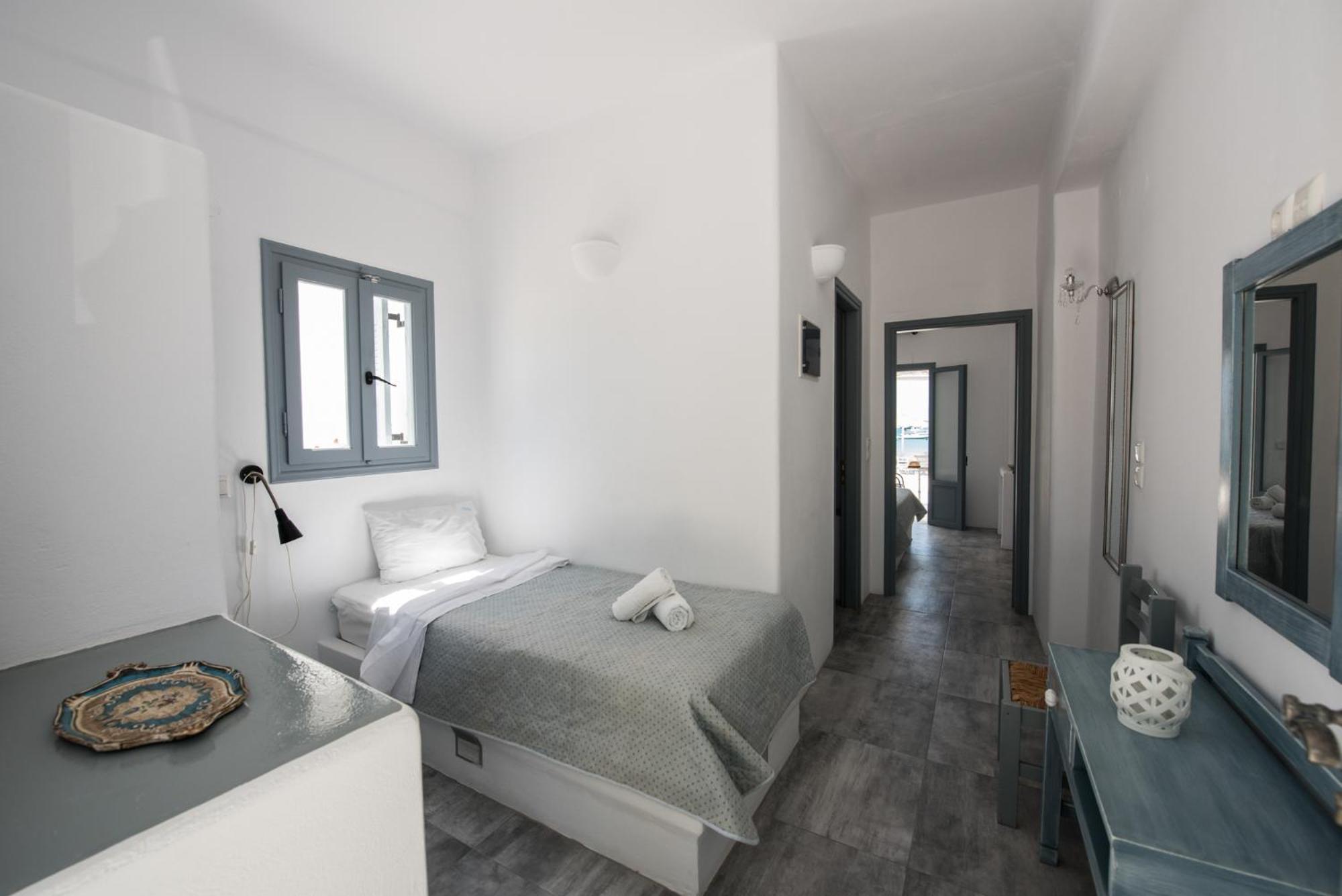 Superior Triple Room with Sea View photo 2