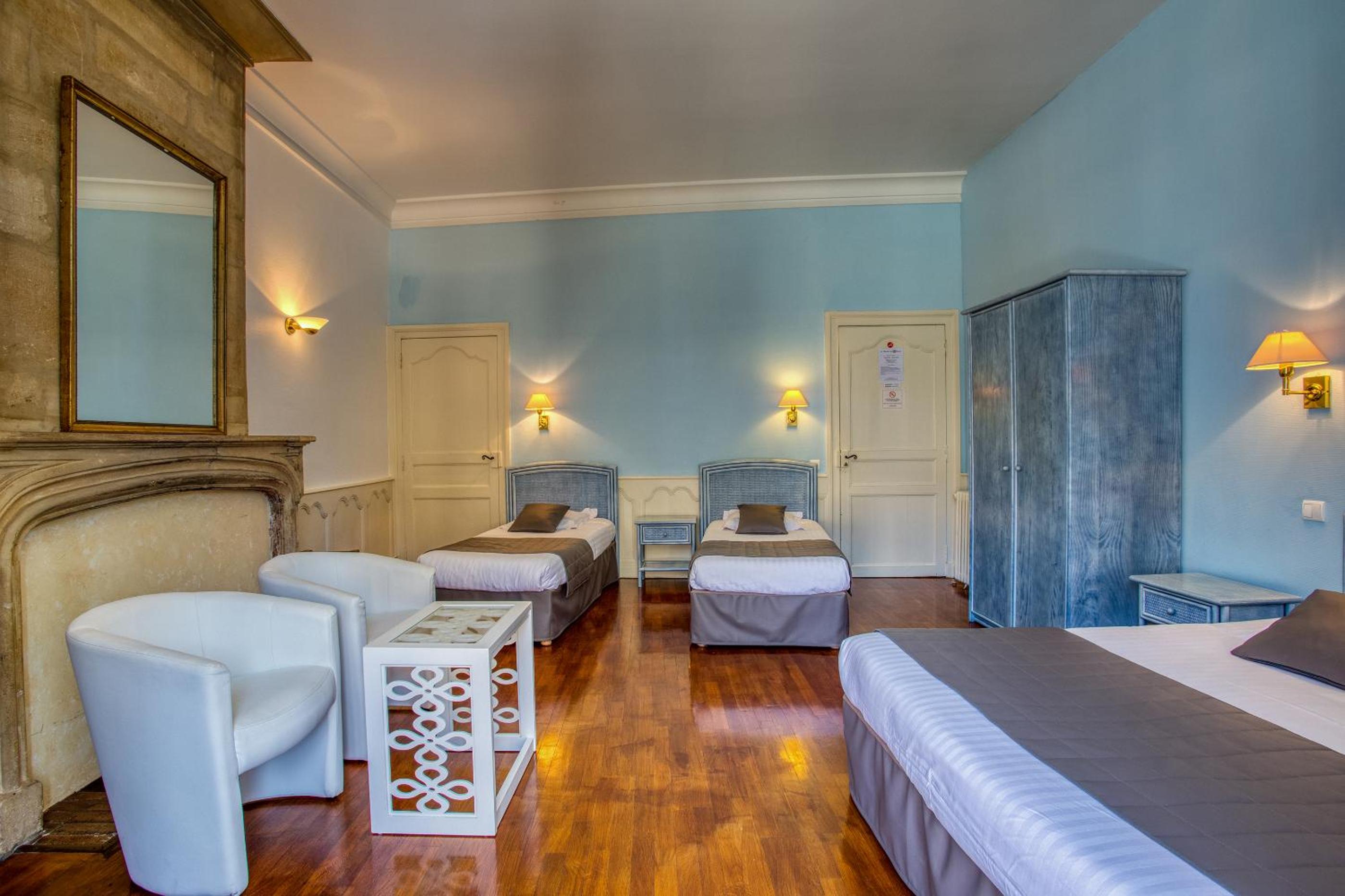 Large Double or Twin Room