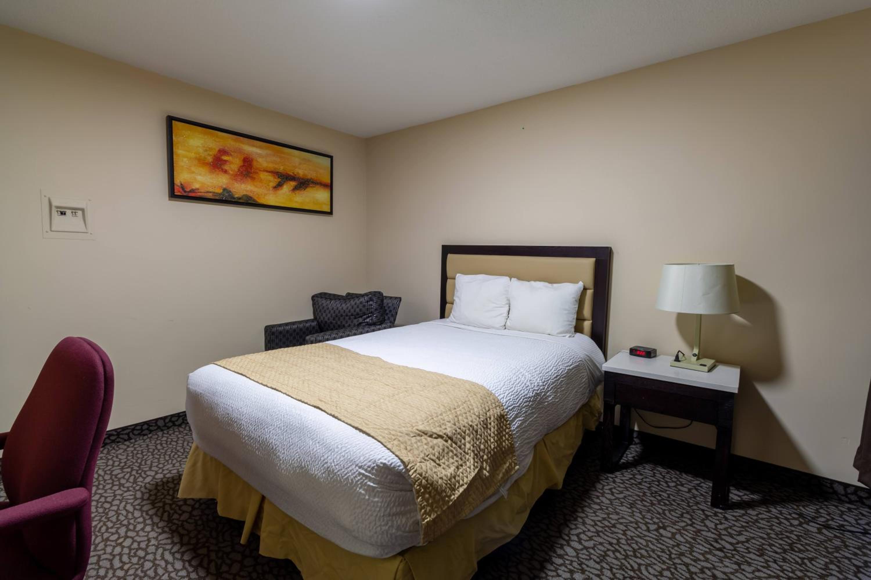 Junior Suite with Balcony - Non-Smoking photo 3