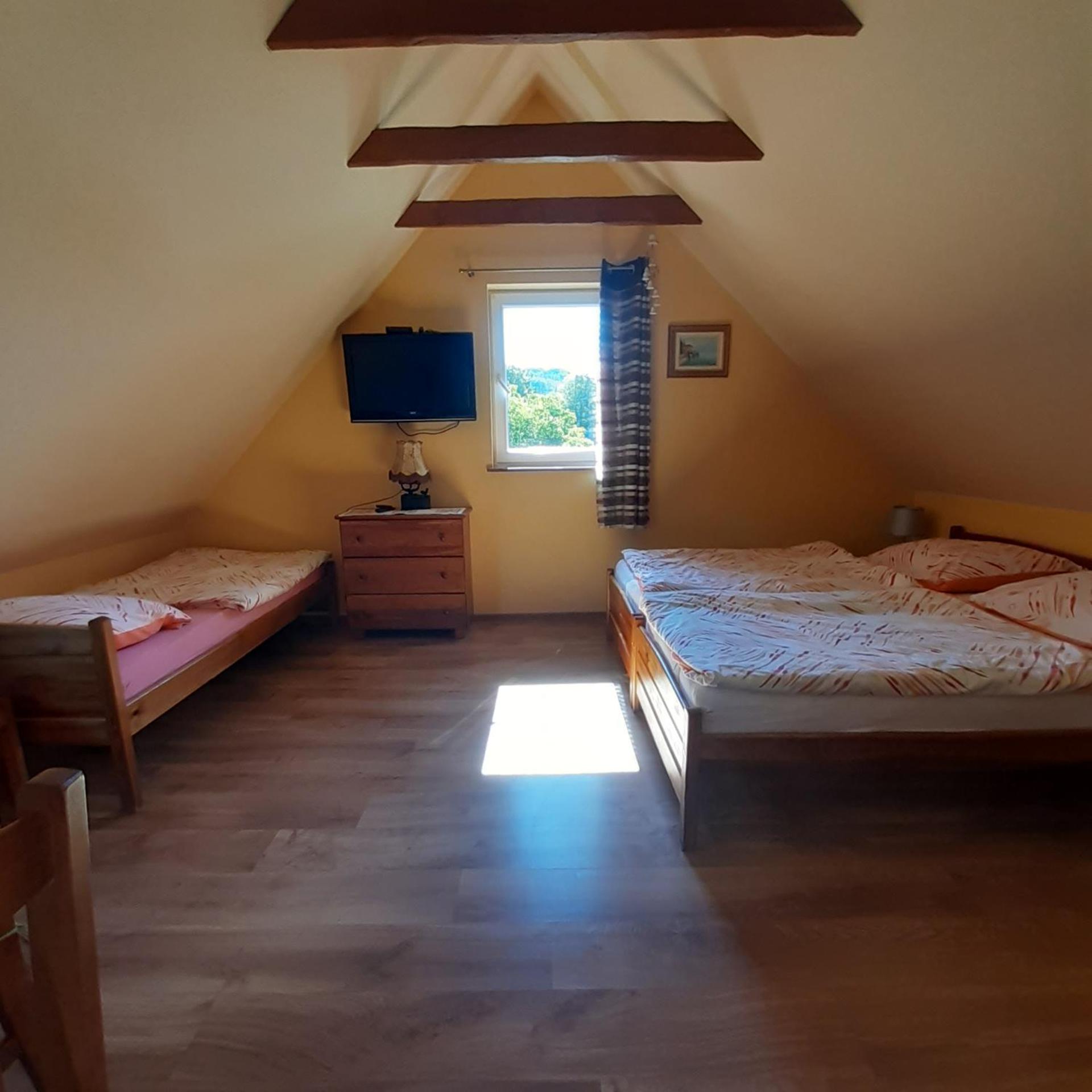 Triple Room with Private Bathroom photo 2