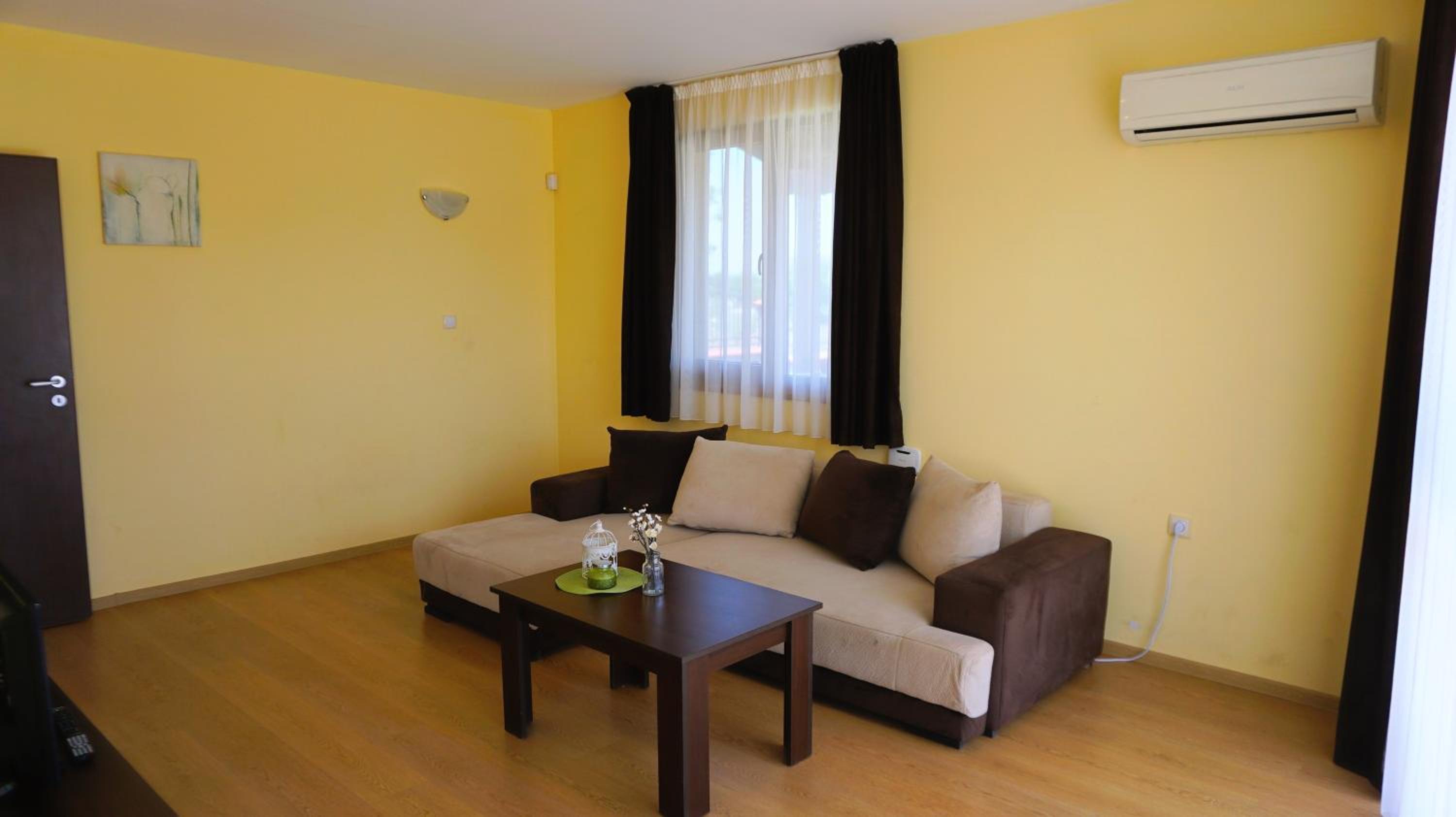 Three-Bedroom Villa photo 3