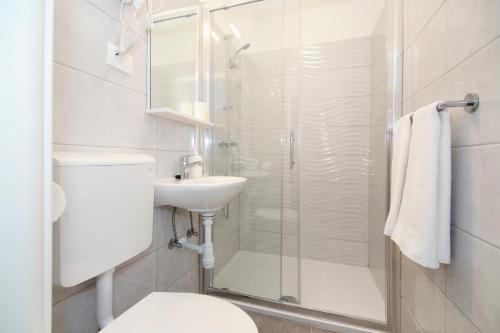 Double Room with Sea View photo 2