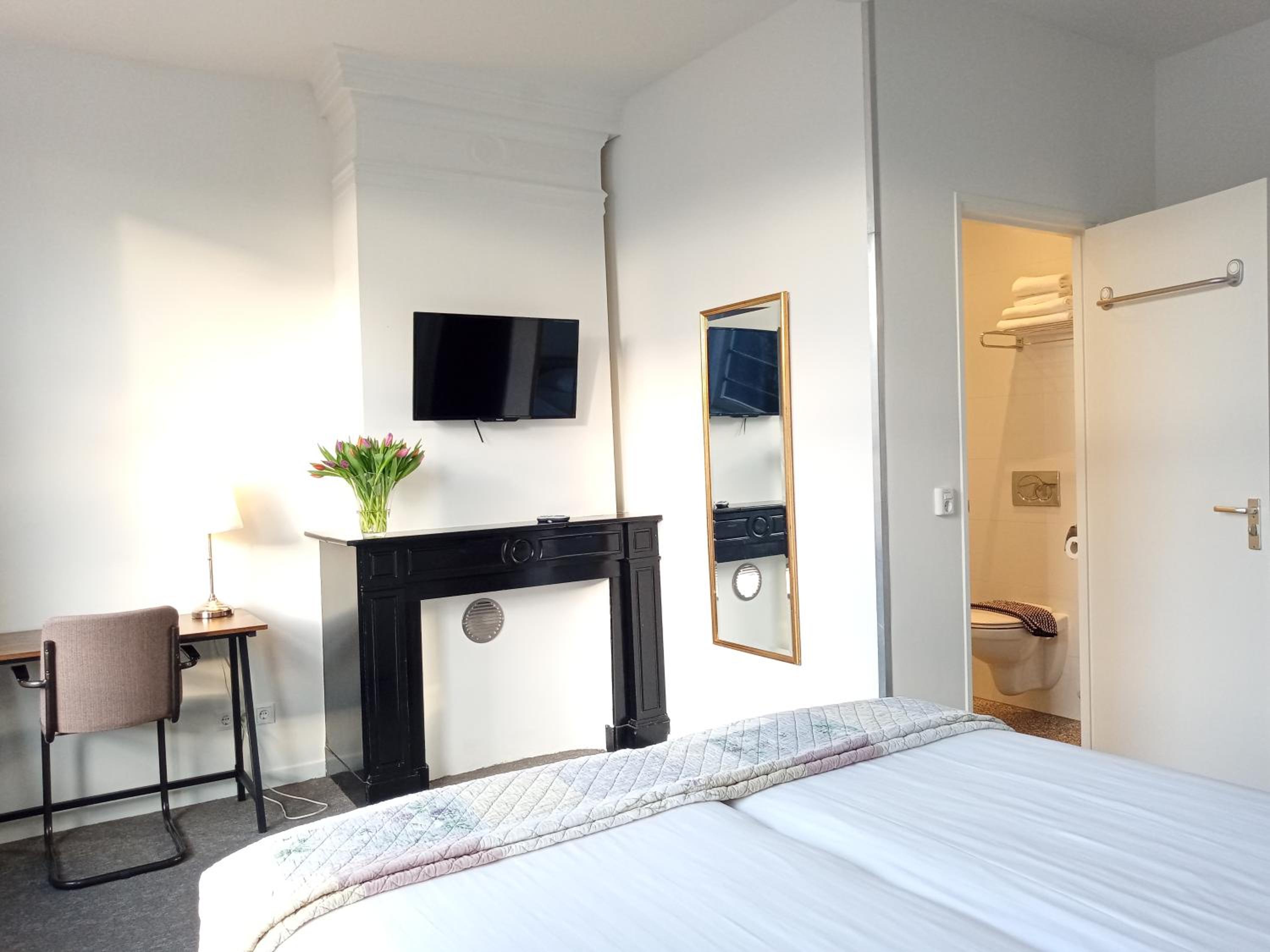 Standard Twin Room photo 3