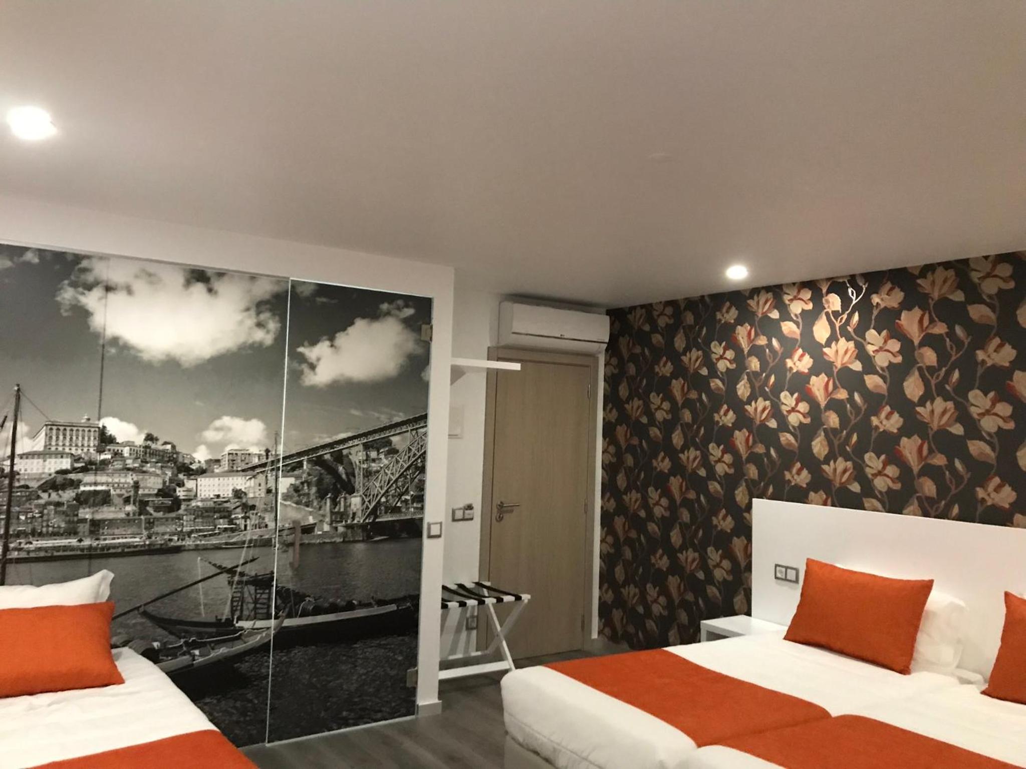 Double Room with Extra Bed photo 2