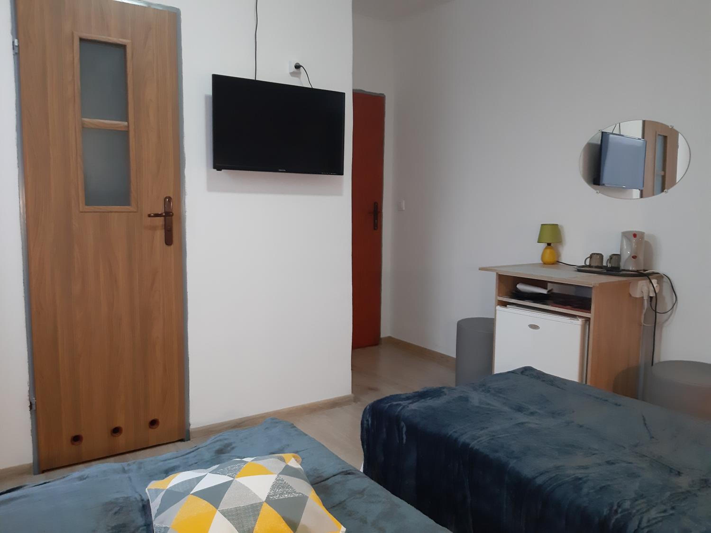 Double Room with Private Bathroom photo 2