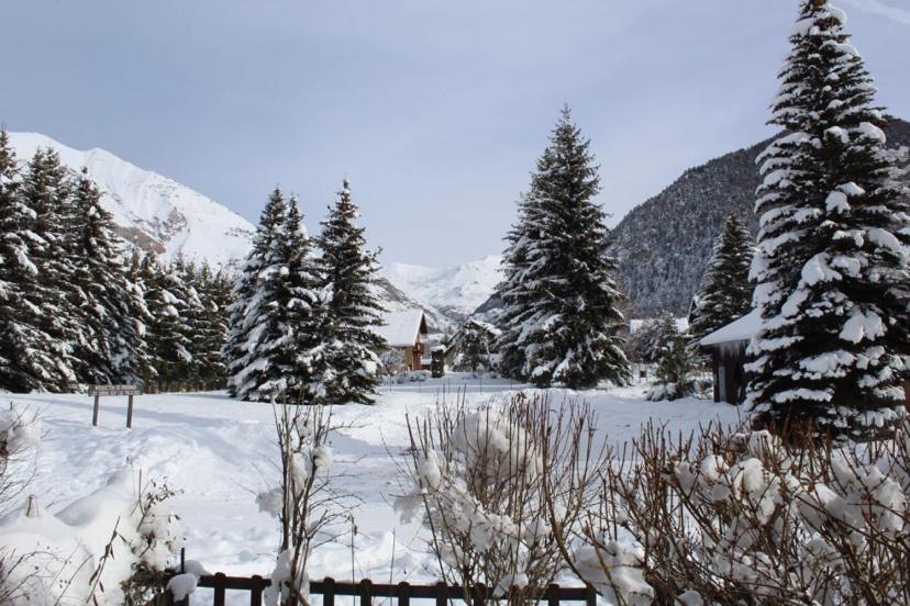 Apartment with Mountain View - Photo 22