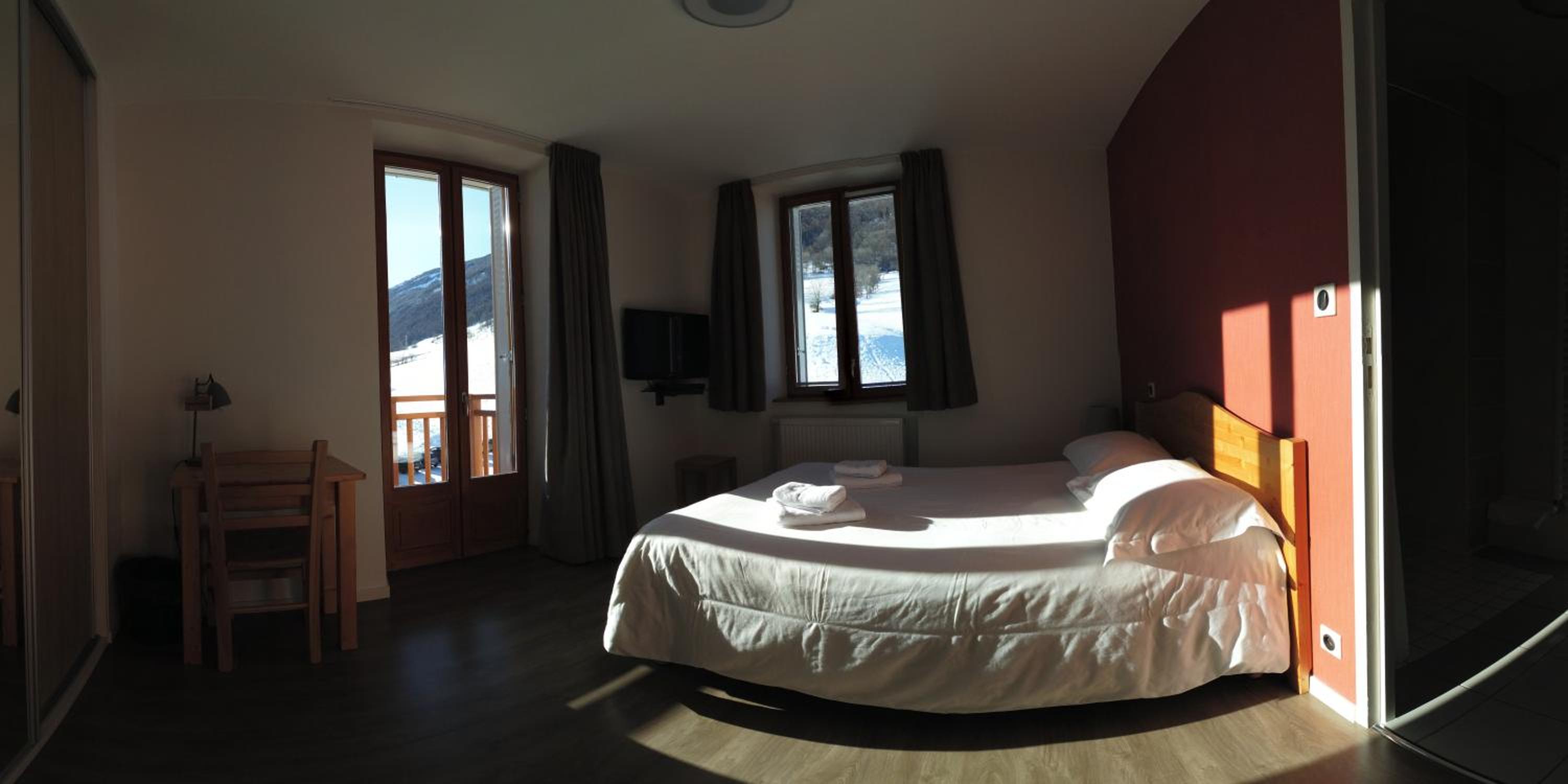 Double Room - Disability Access photo 2