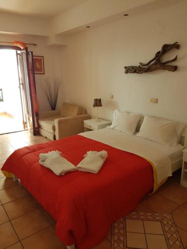 Double or Twin Room with Sea View photo 2