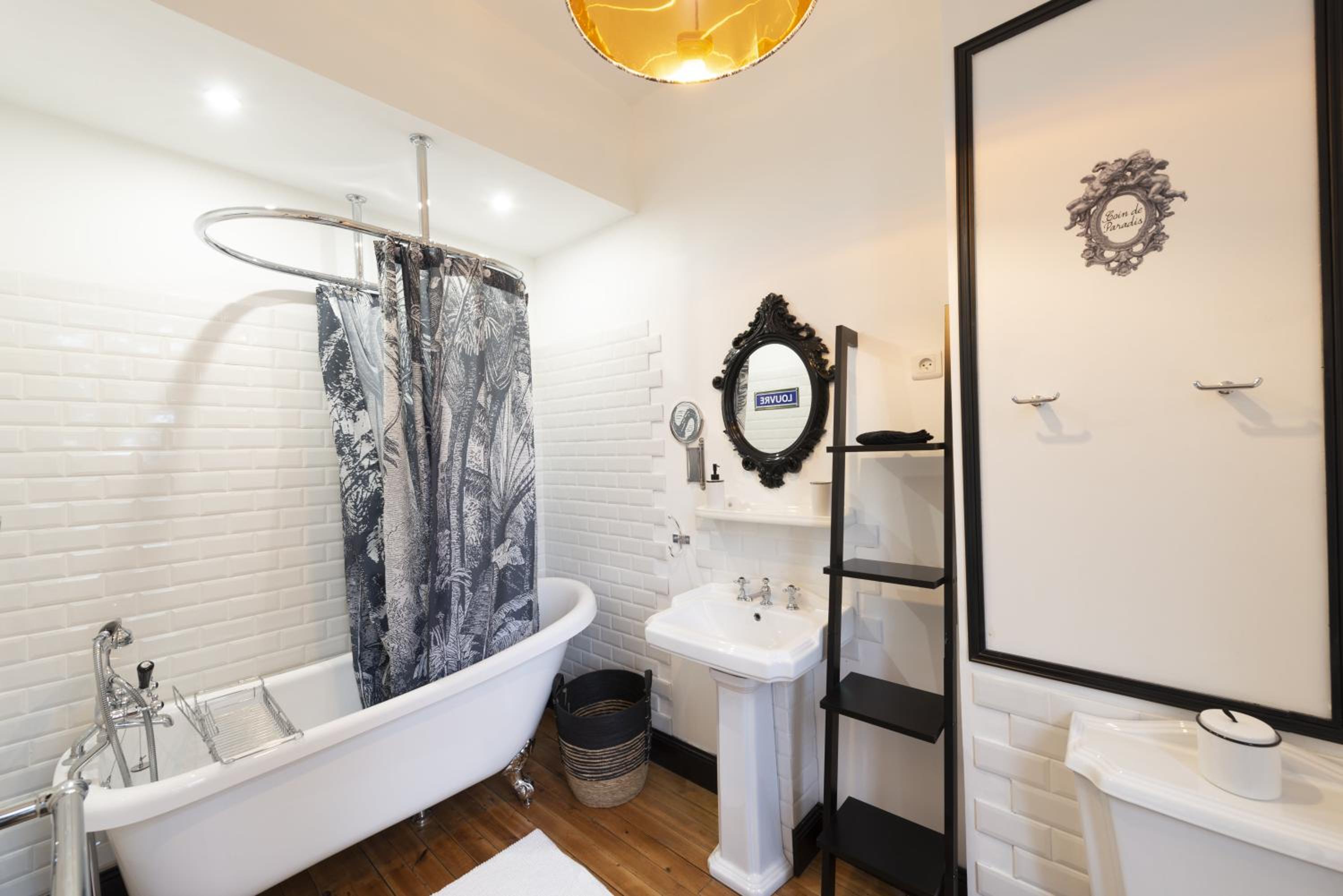 Double Room with Private External Bathroom photo 3