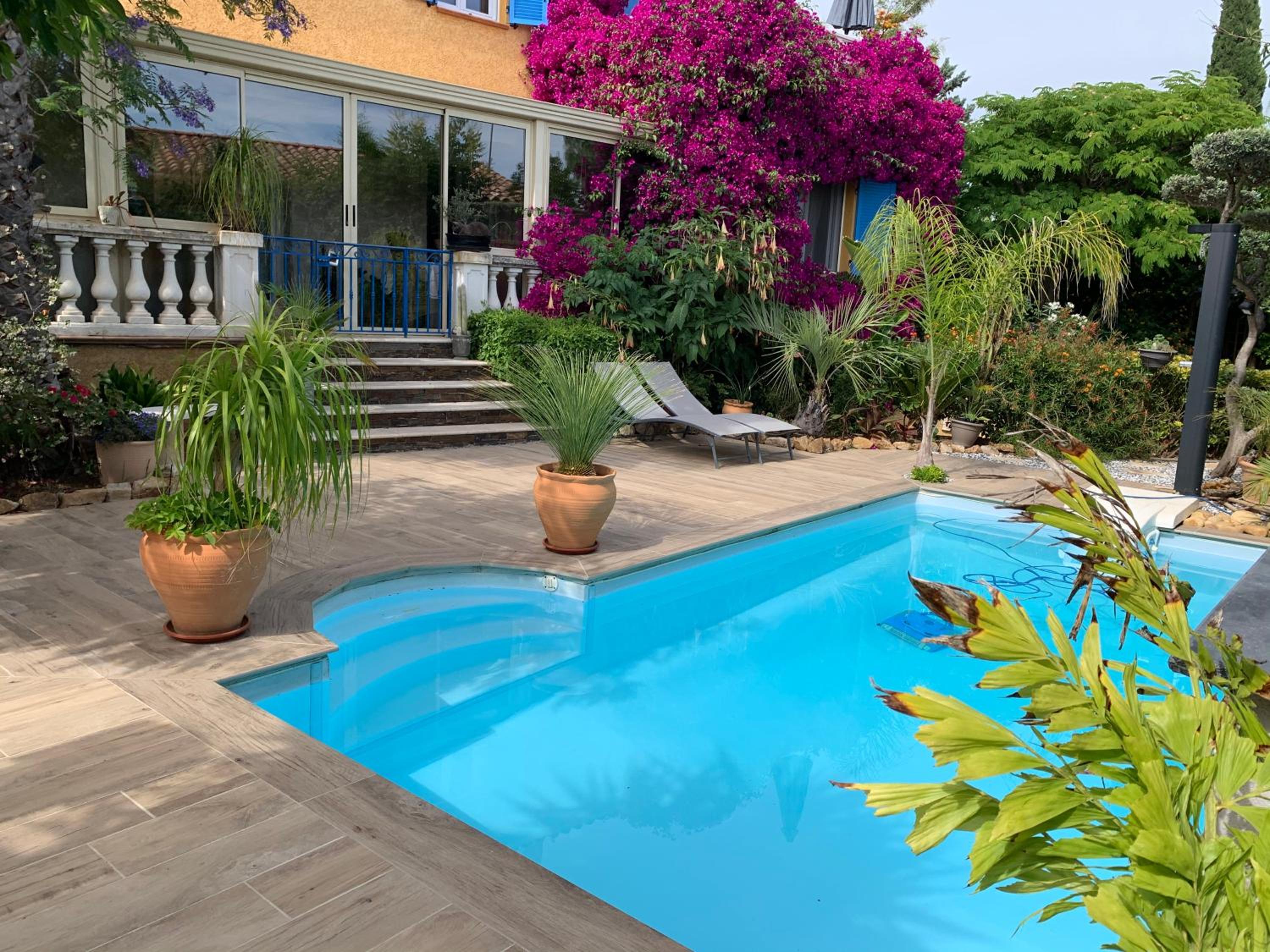 Double Room with Pool View