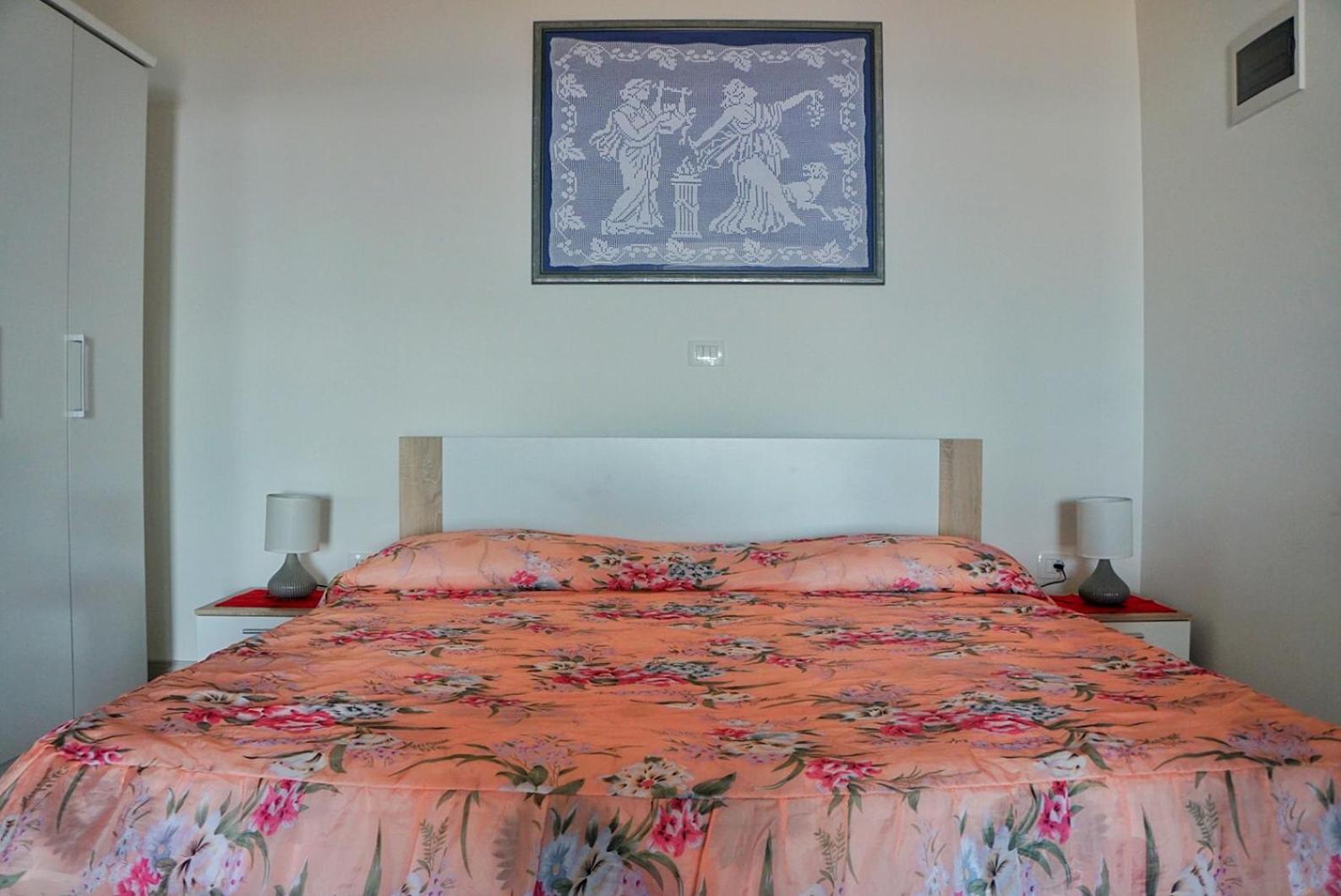Studio Apartment with Sea View photo 1