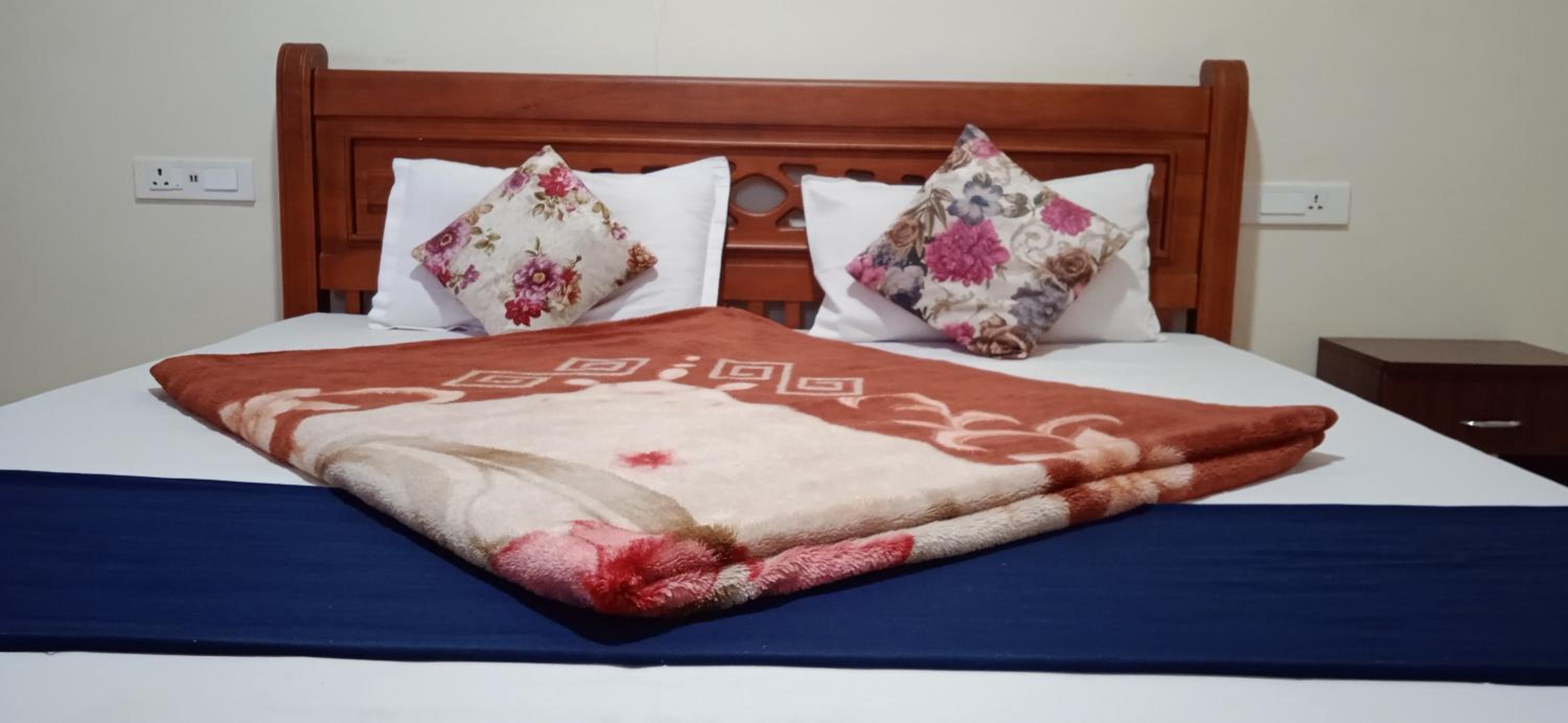 Deluxe Double Room with Extra Bed