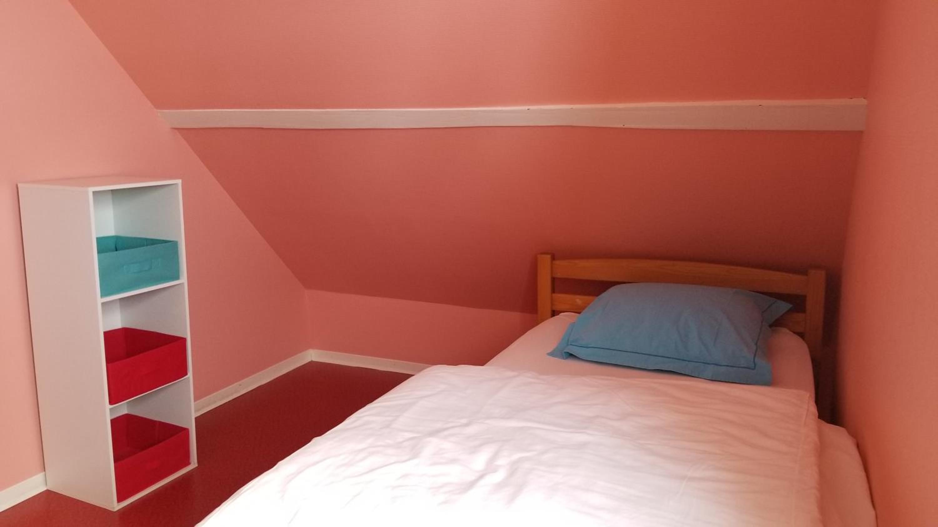 Triple Room with Shared Bathroom photo 2