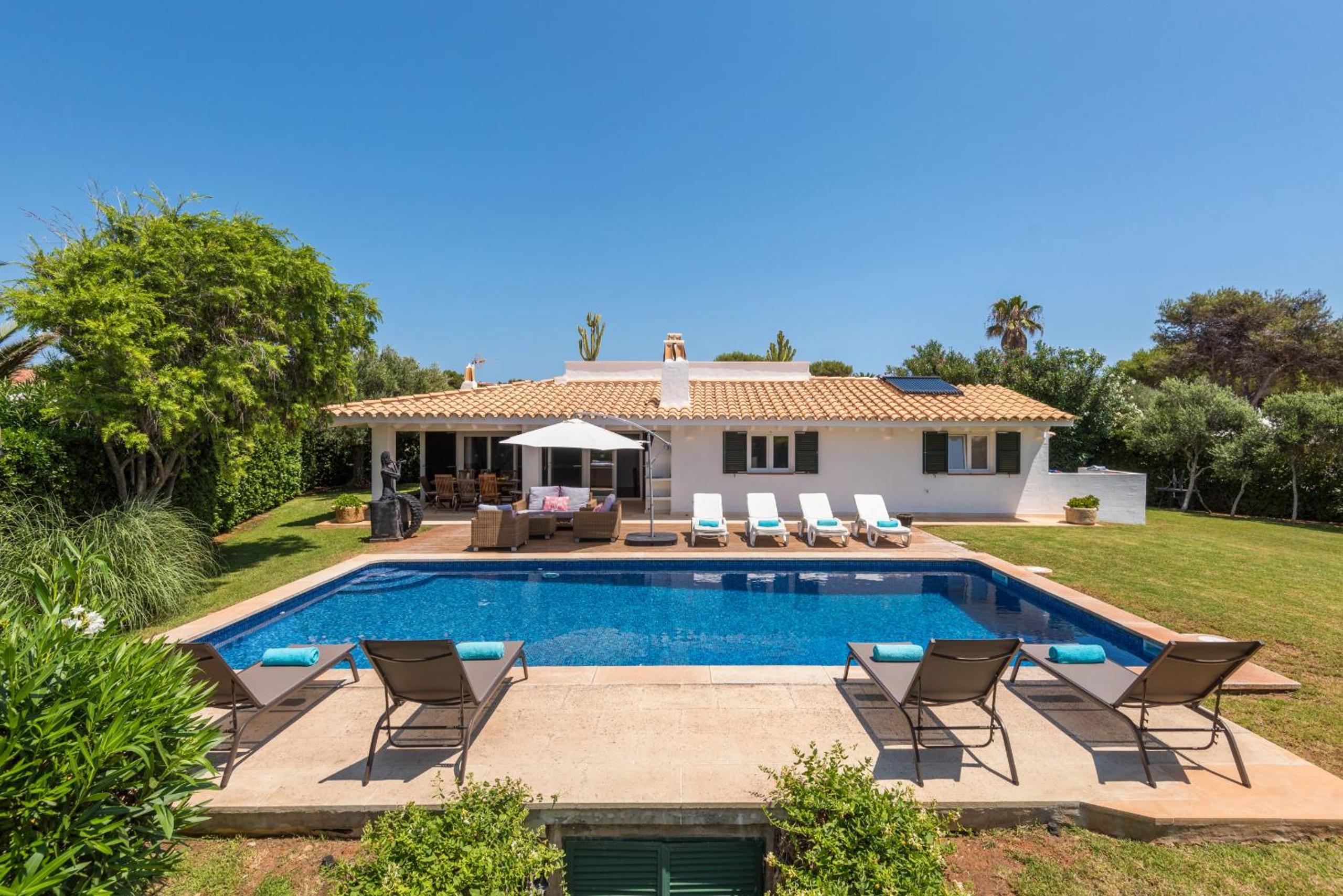 Four-Bedroom Villa photo 1