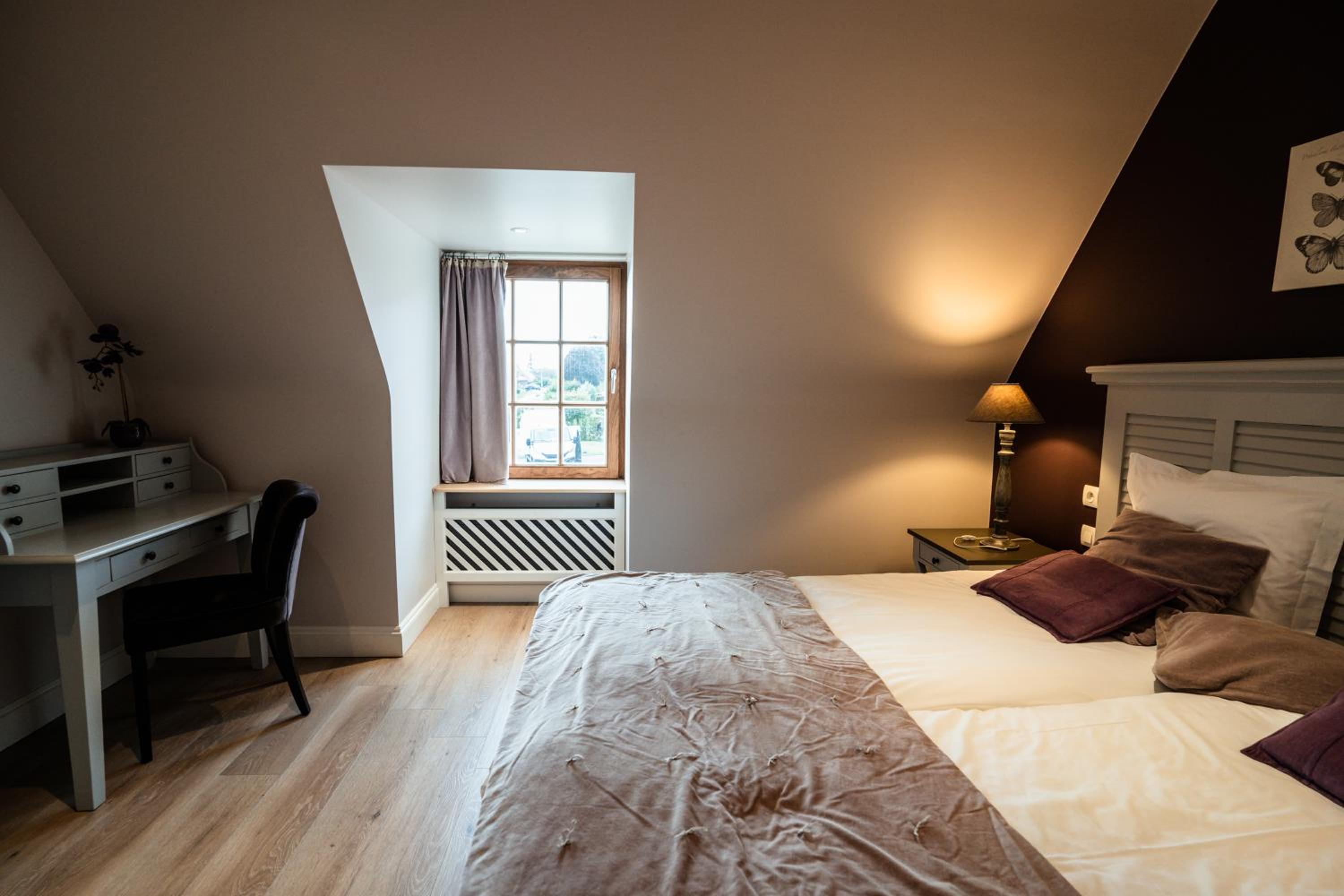 Three-Bedroom House photo 2