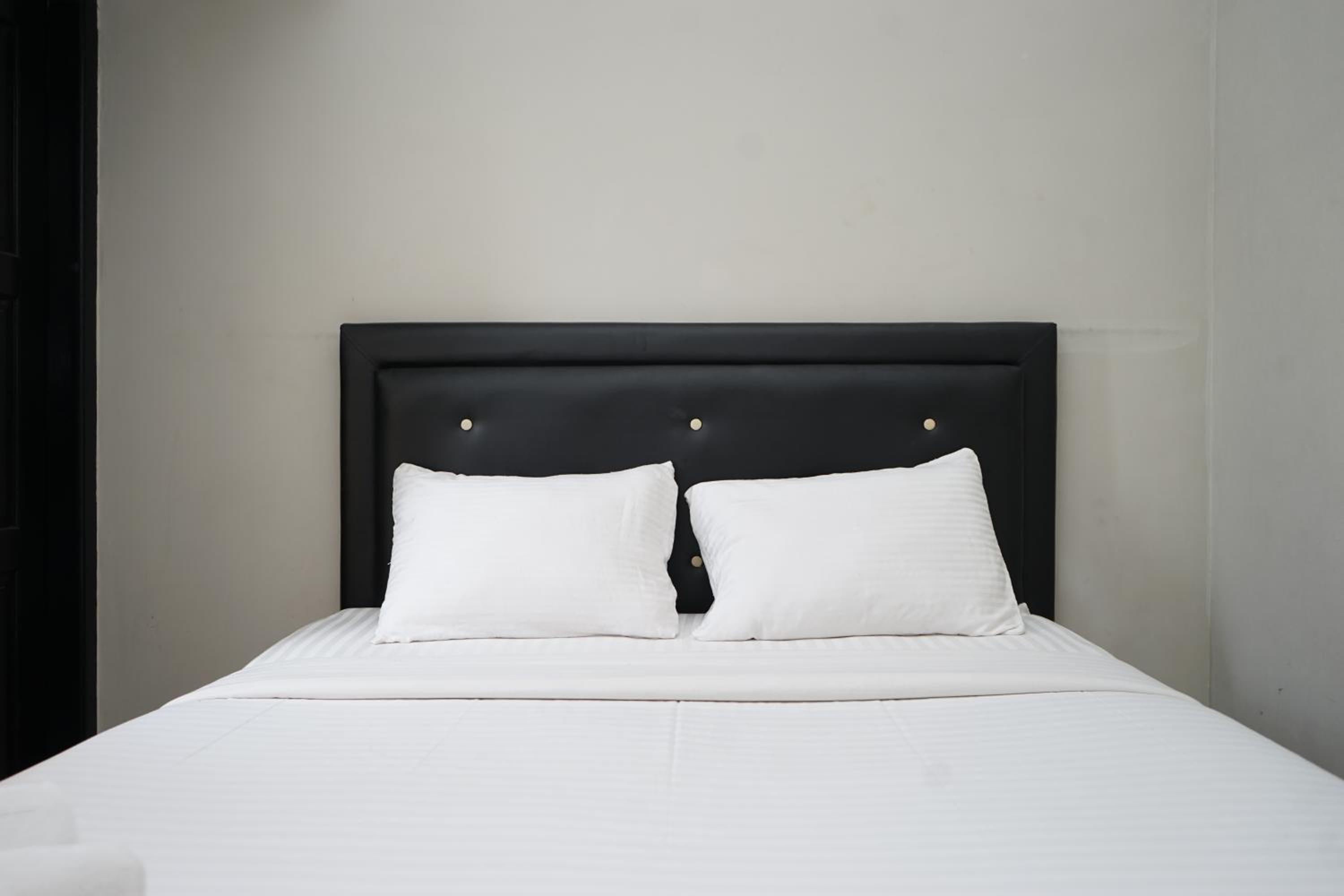 Standard Double Room - Photo 1