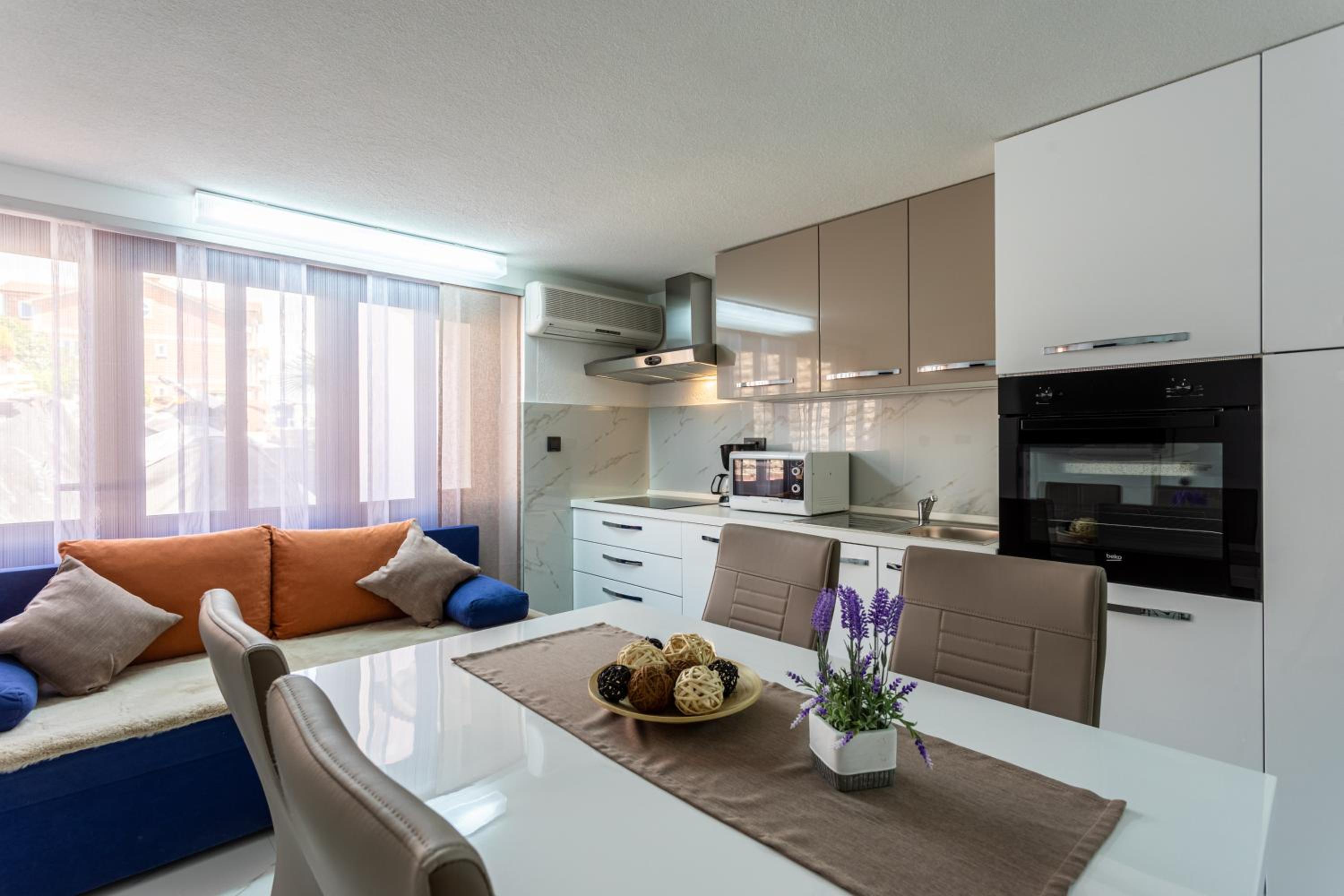One-Bedroom Apartment - Photo 22