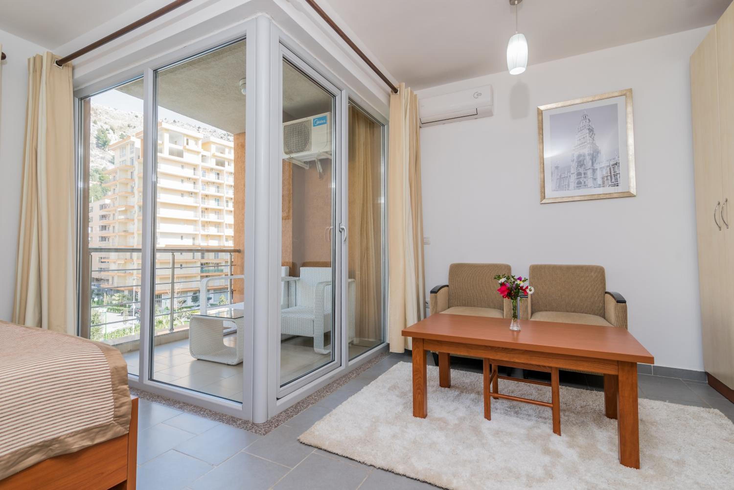 Double Room with Pool View photo 3