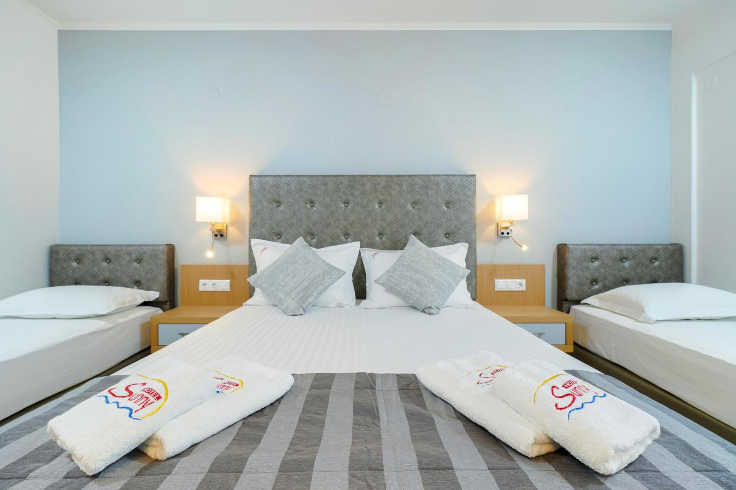 Quadruple Room with Pool View