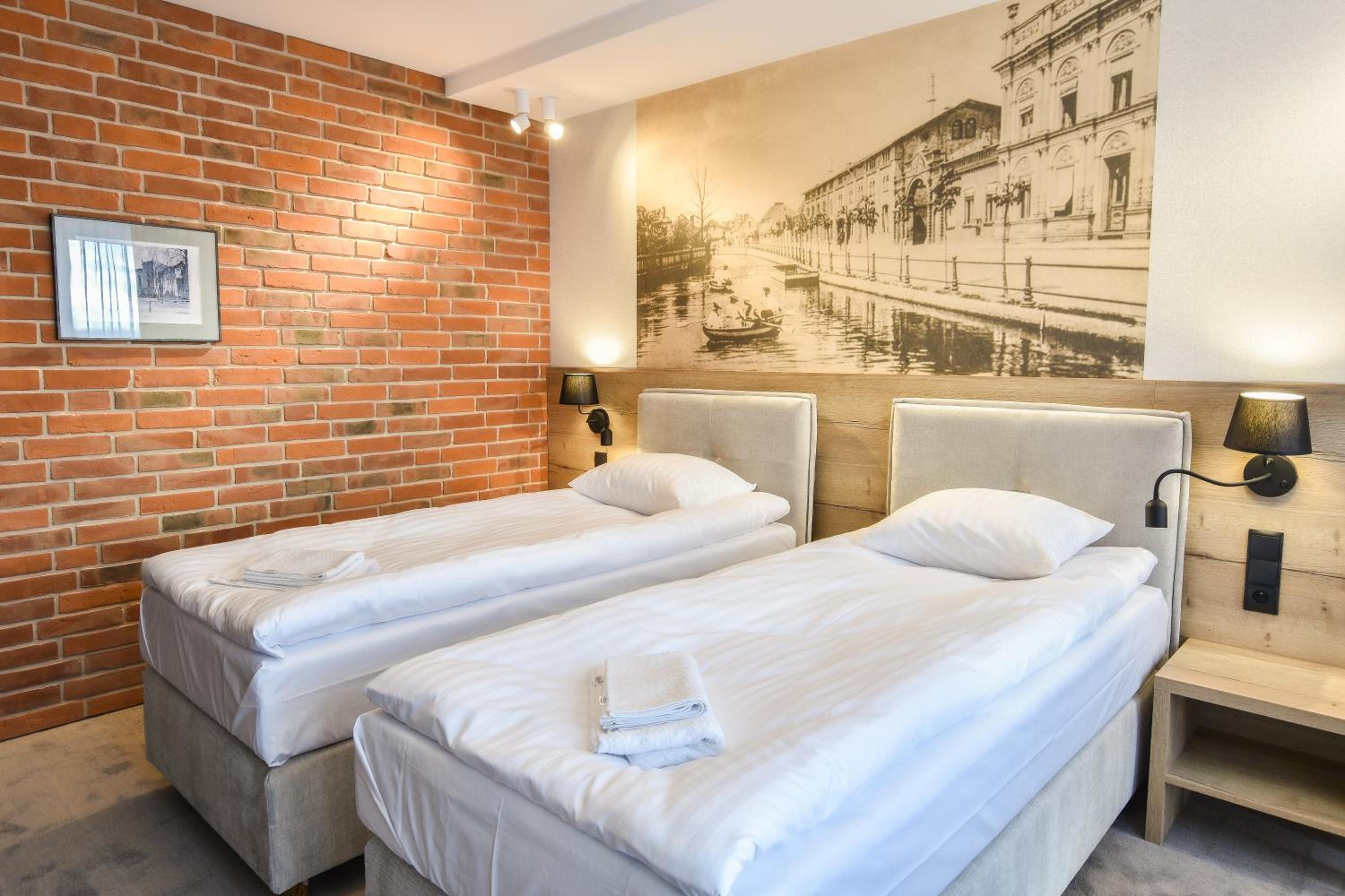 Deluxe Double or Twin Room