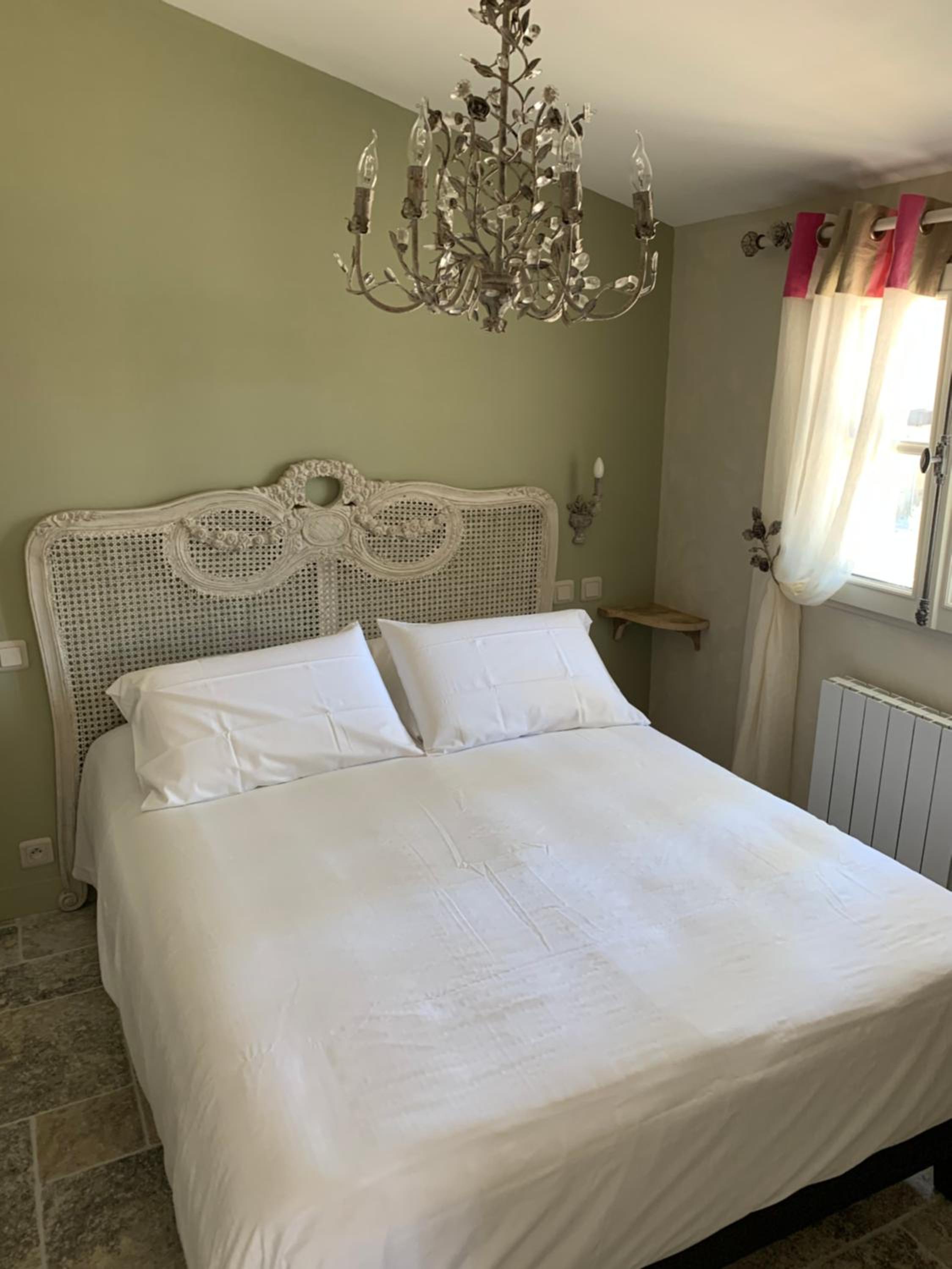 One-Bedroom House - Photo 1