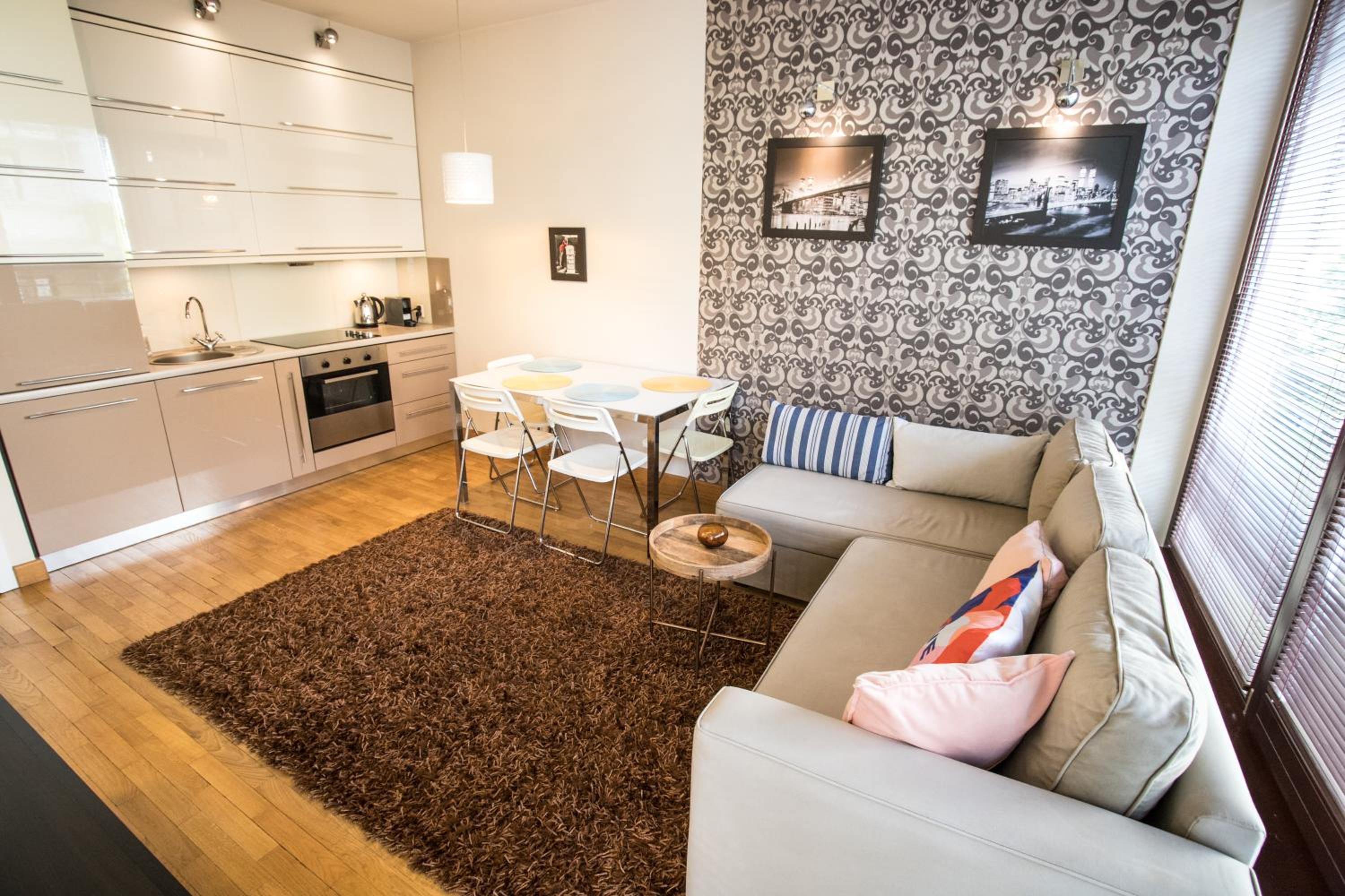 One-Bedroom Apartment - Photo 11