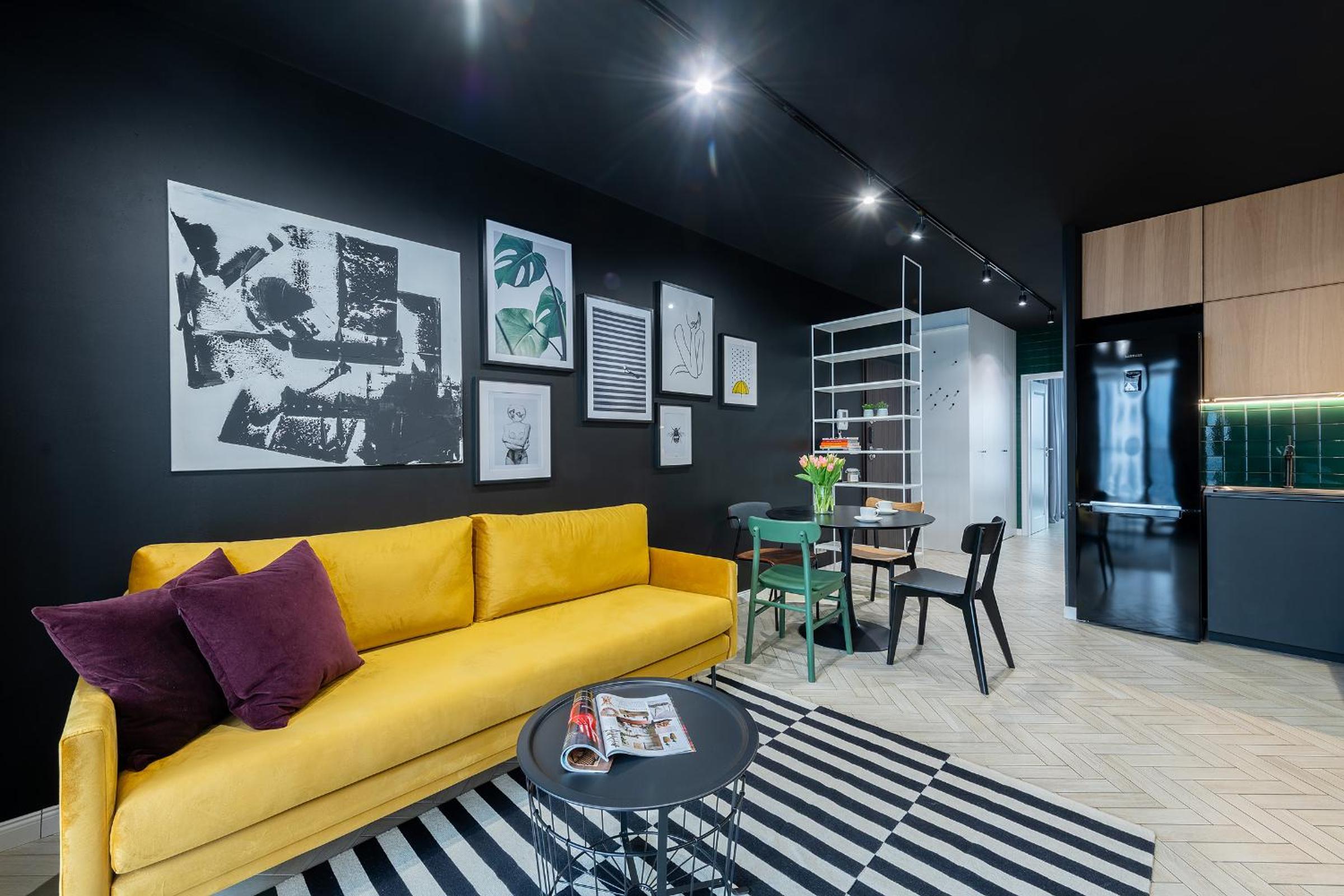 One-Bedroom Apartment