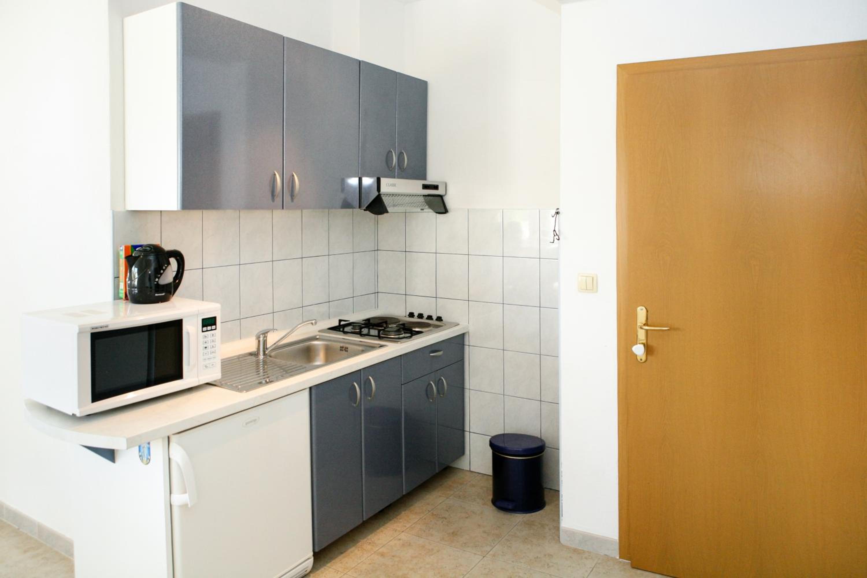 One-Bedroom Apartment photo 3