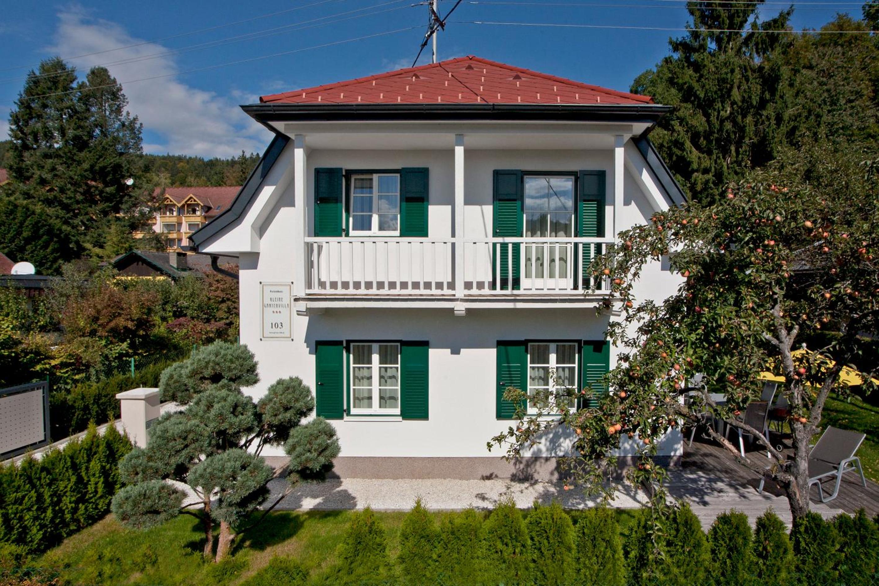 Holiday home with Terrace photo 2