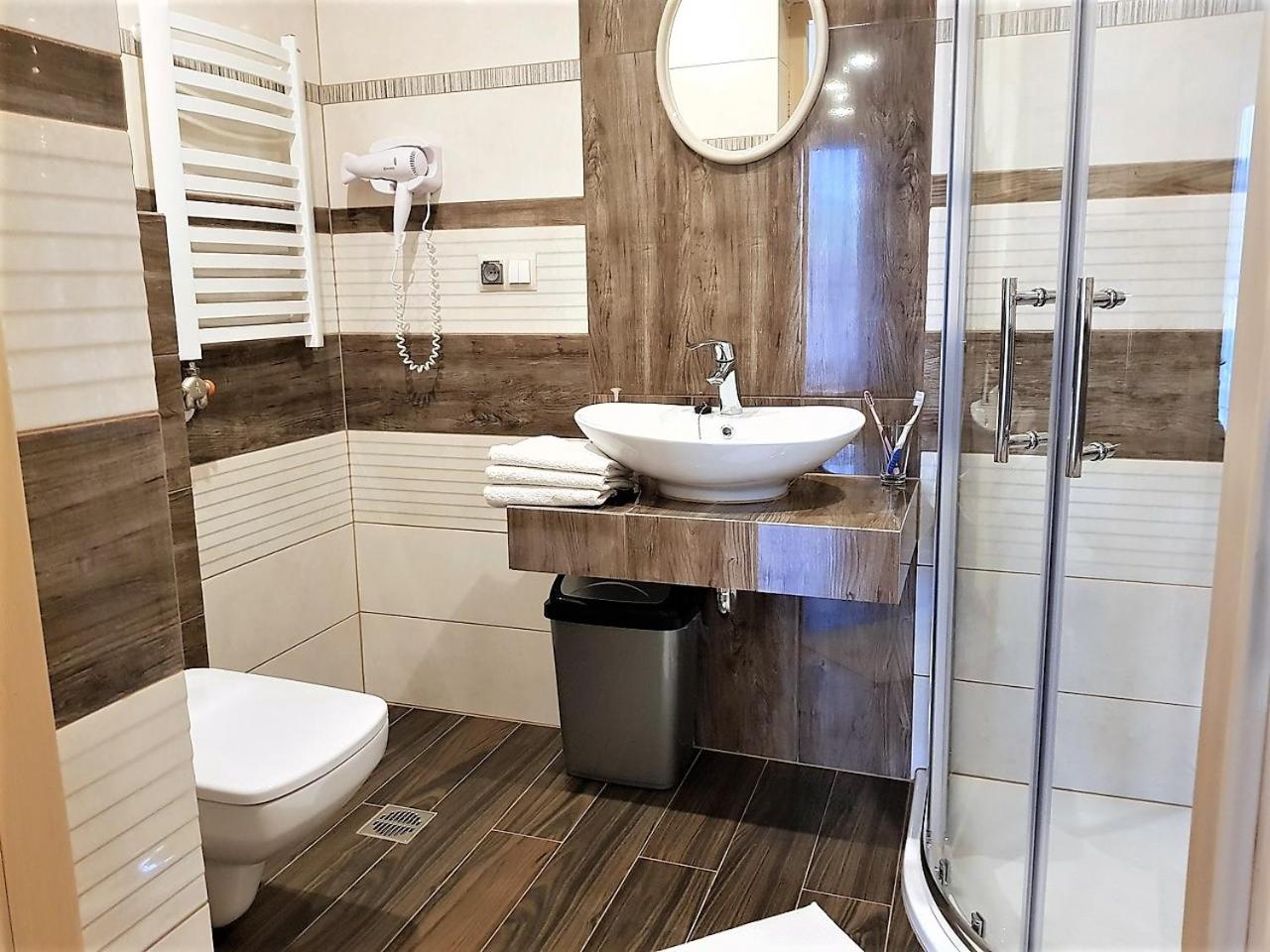 Deluxe Double Room with Balcony - Photo 1
