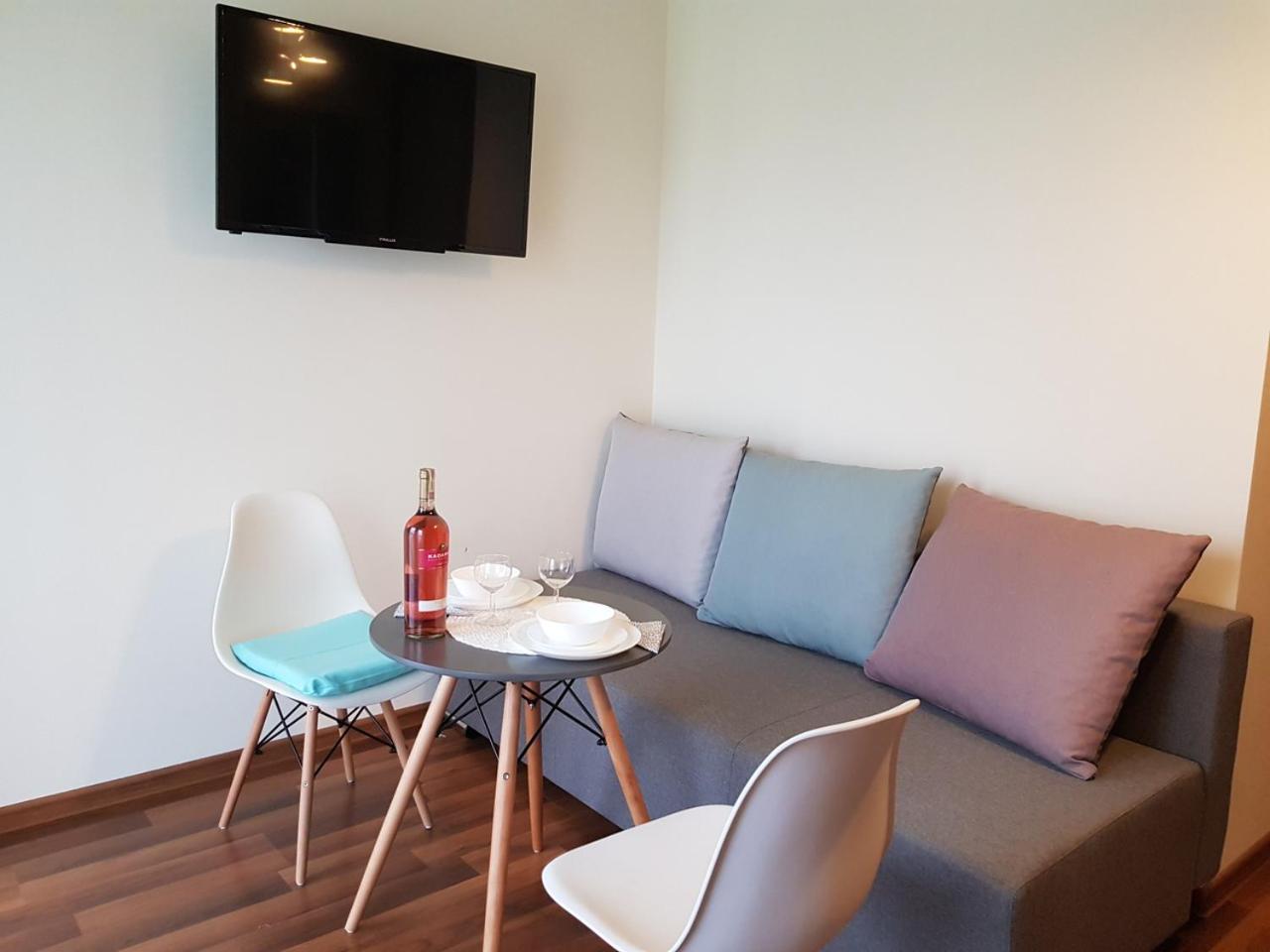 Deluxe Double Room with Balcony - Photo 5