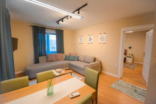 One-Bedroom Apartment photo 2