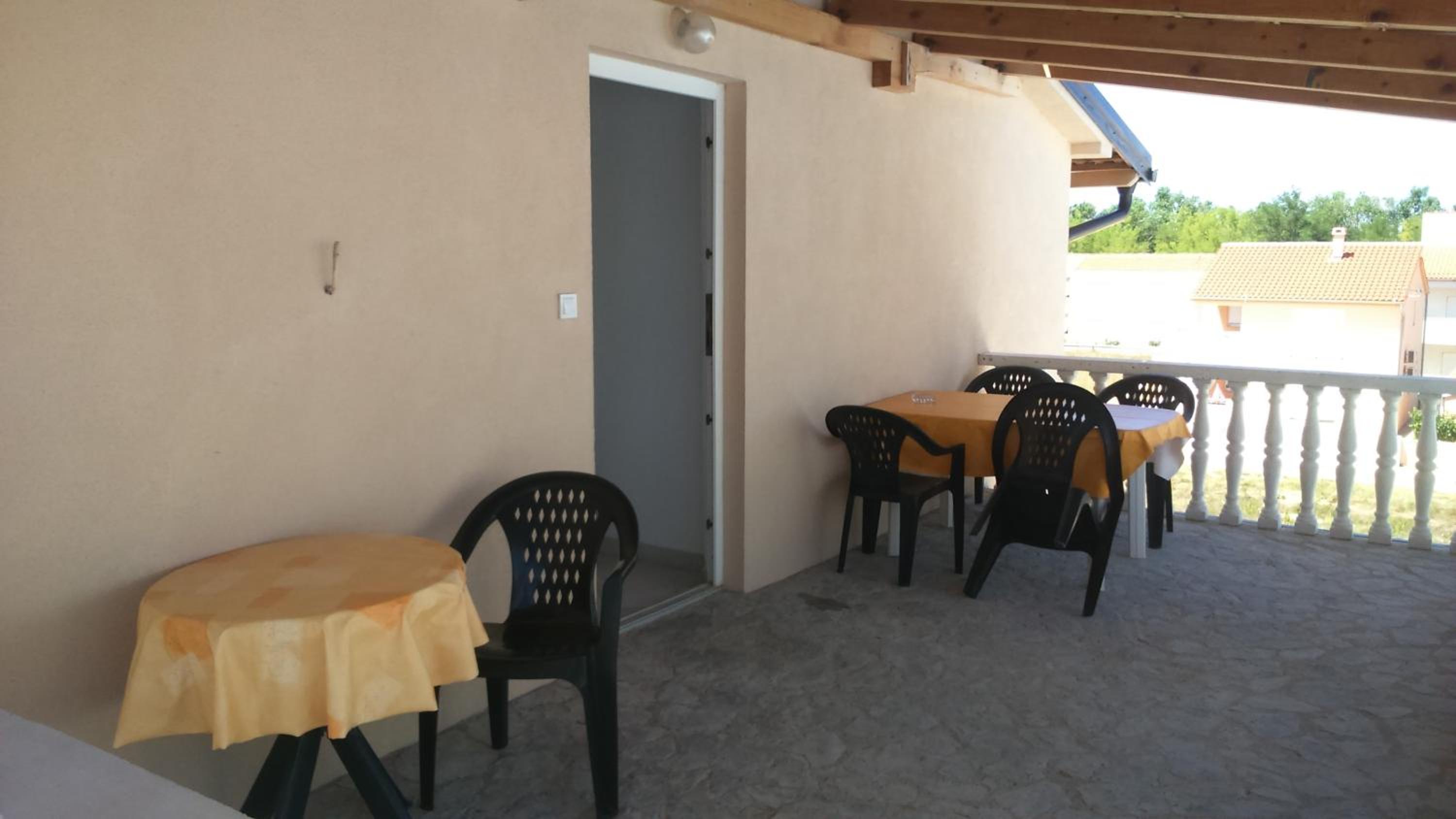 Apartment with Terrace - Photo 1