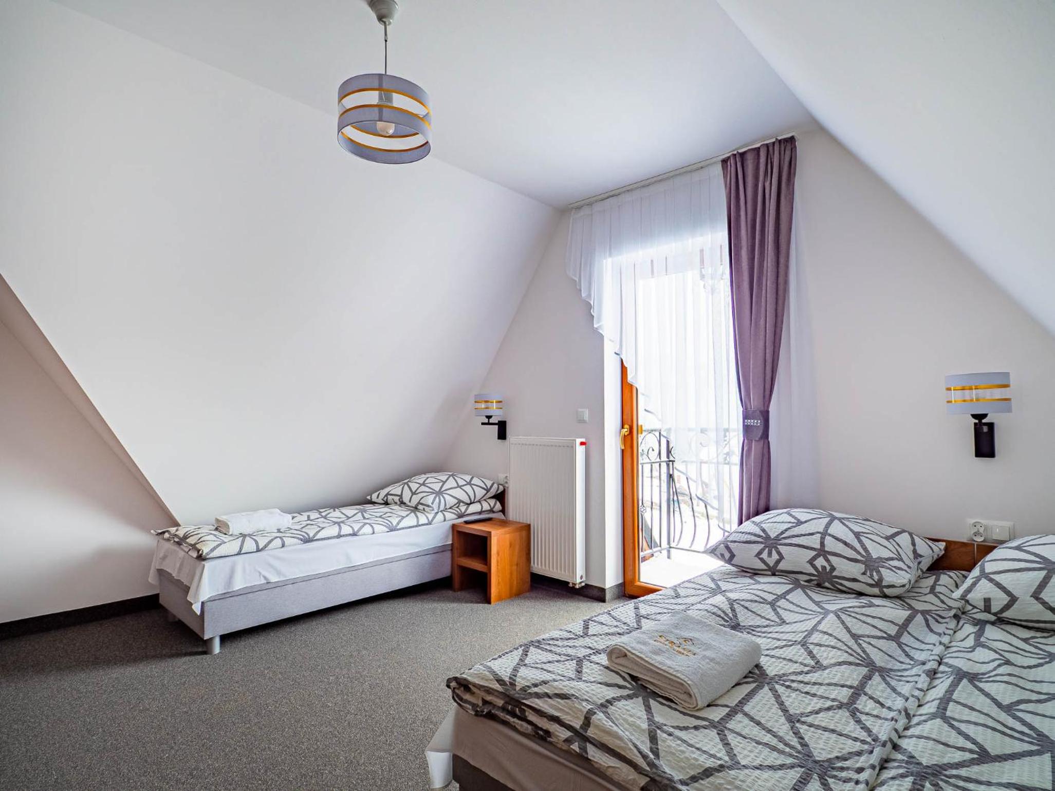 Quadruple Room with Mountain View photo 3
