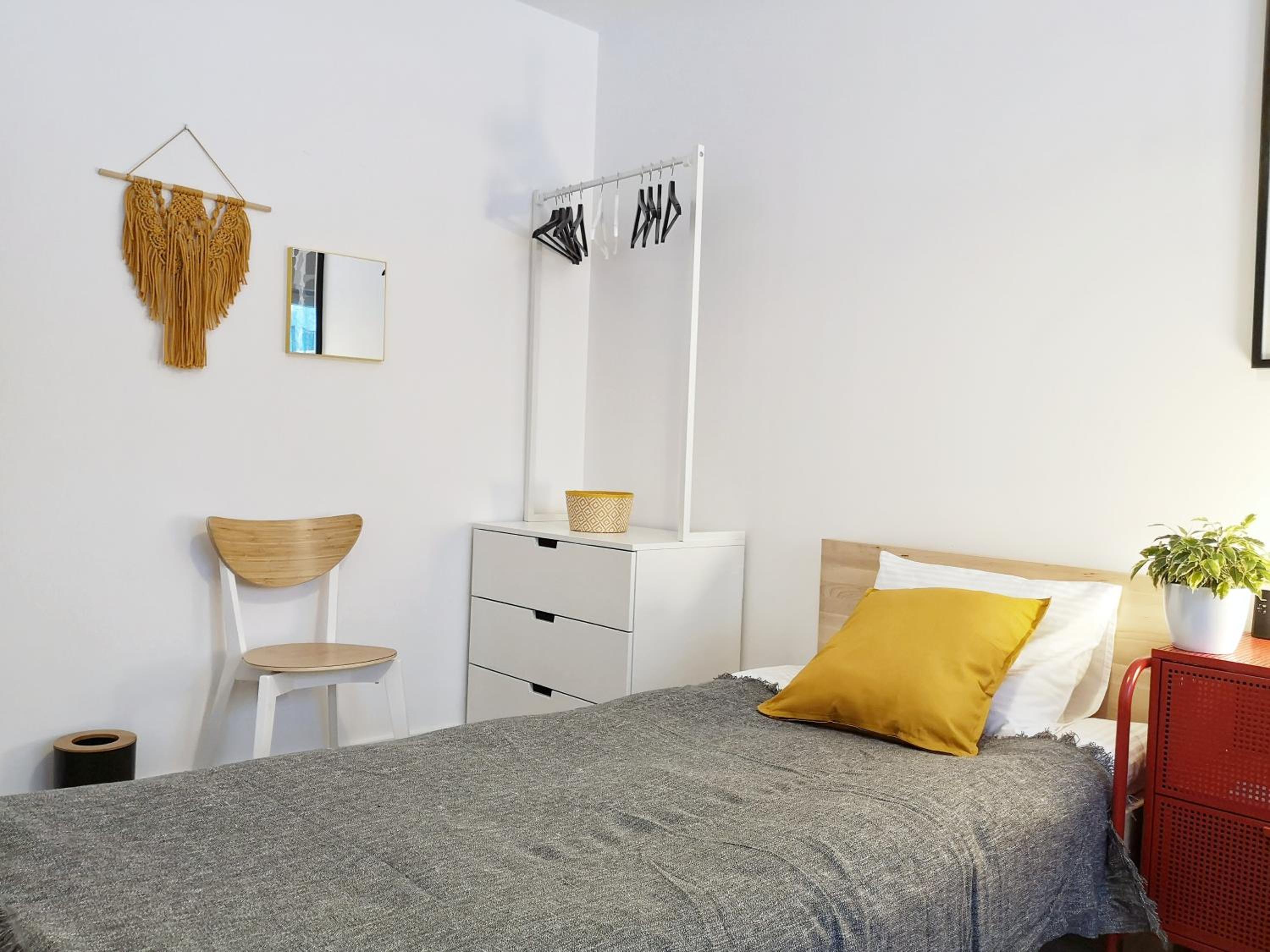 Two-Bedroom Apartment - Photo 4