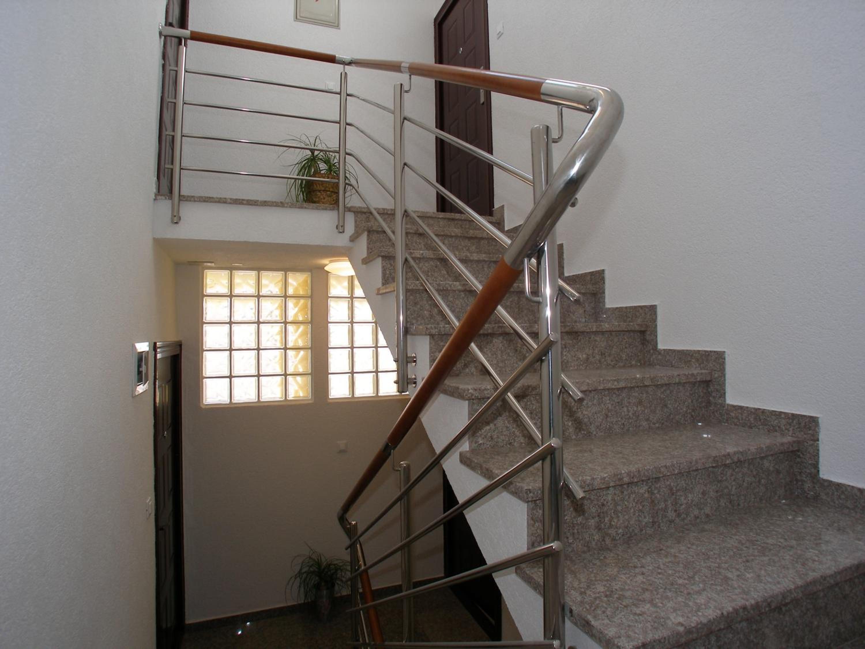 Comfort Two-Bedroom Apartment with Terrace